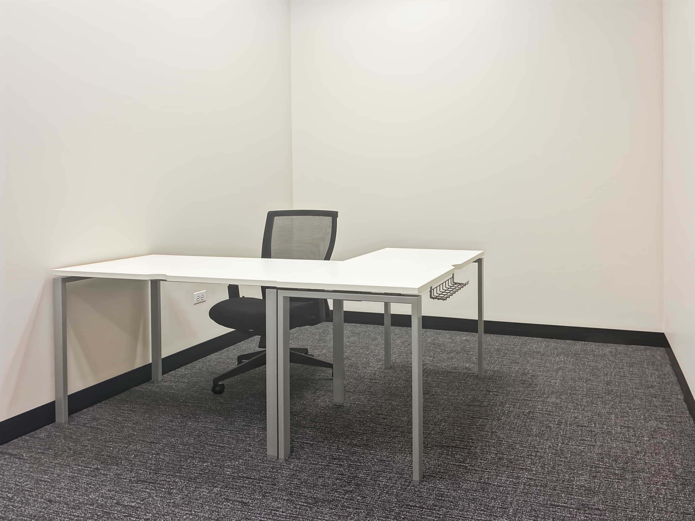 IL, St Charles - The Plaza image 4