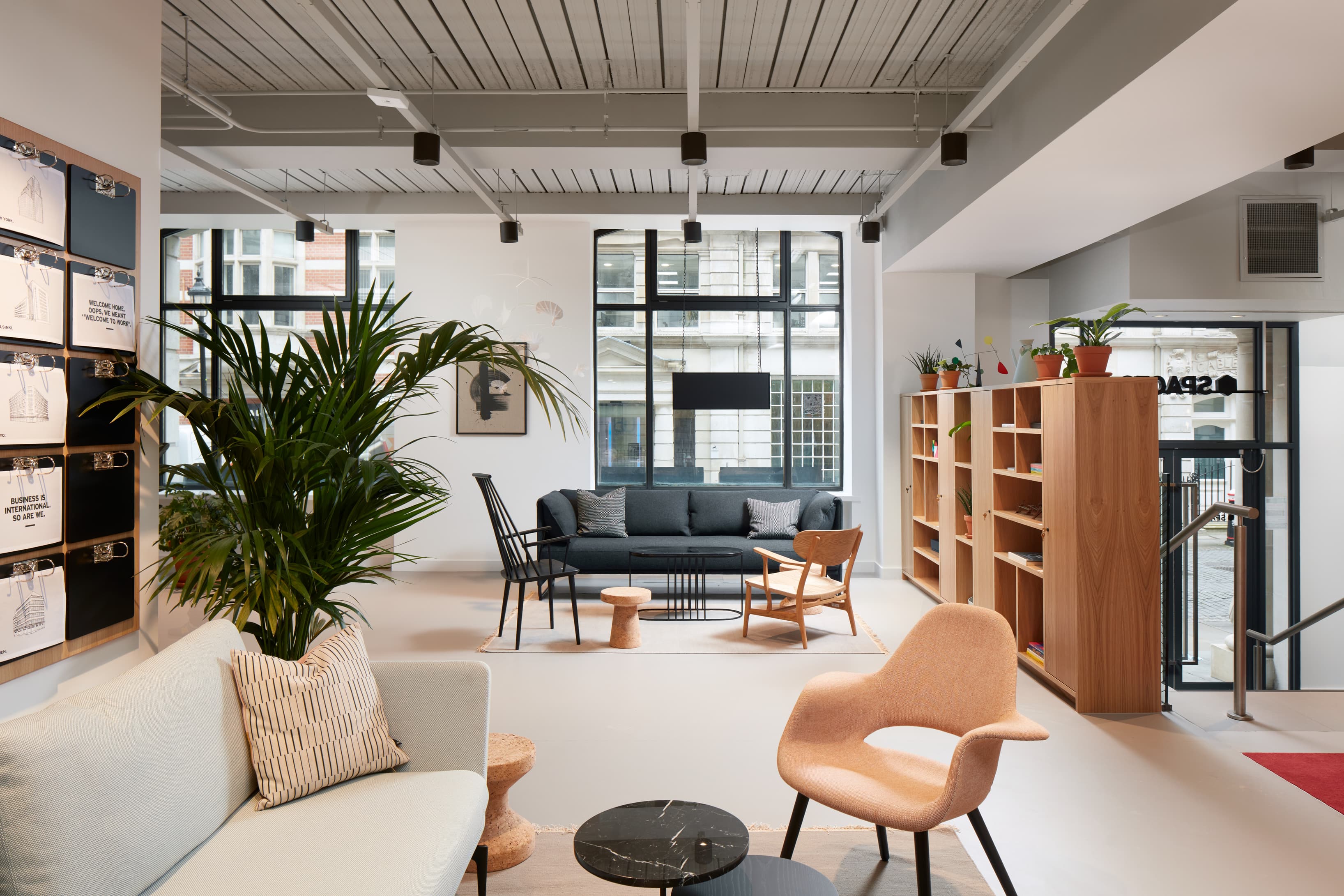 LONDON, LIVERPOOL STREET STATION image 10