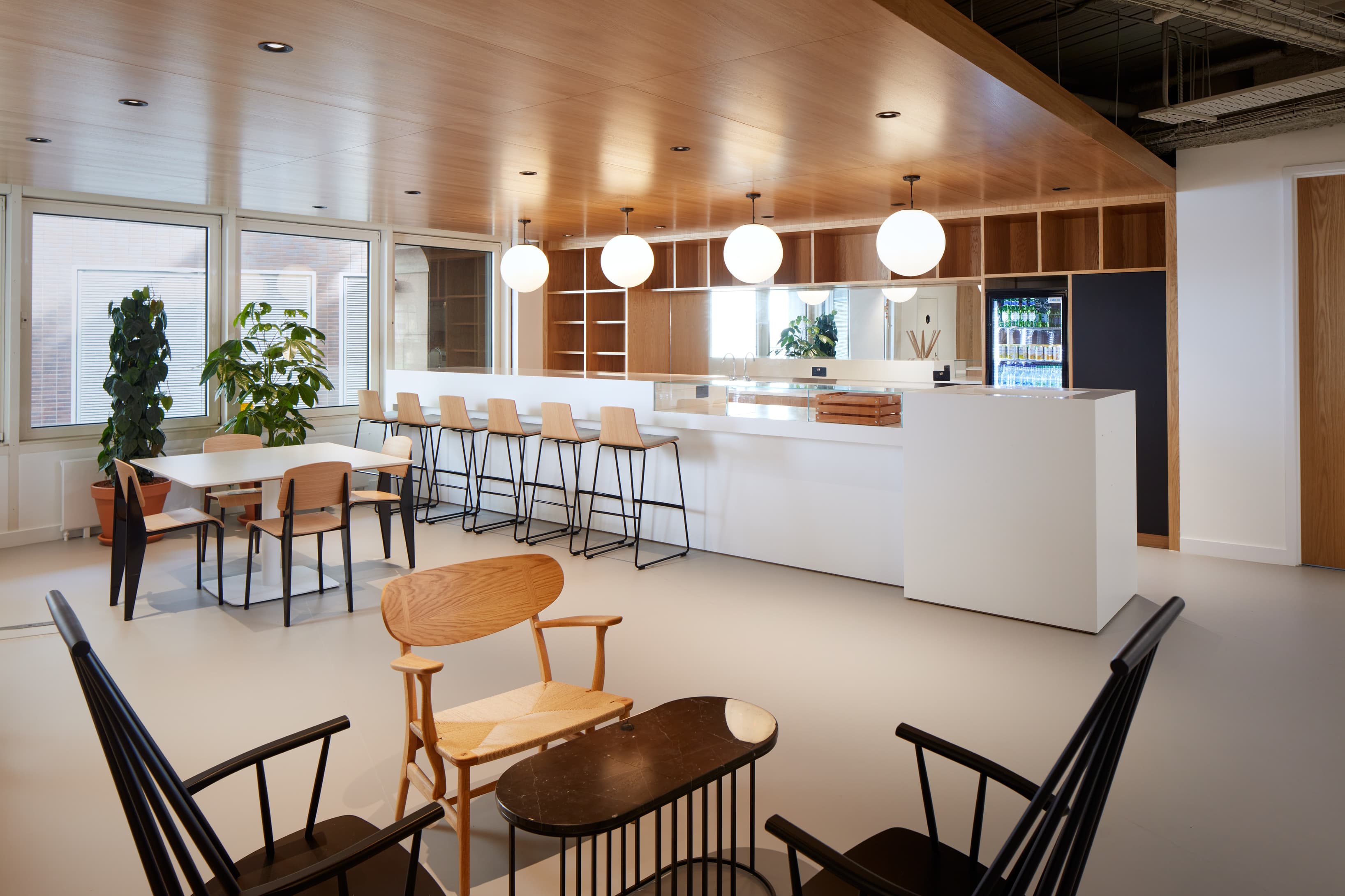 LONDON, LIVERPOOL STREET STATION image 8