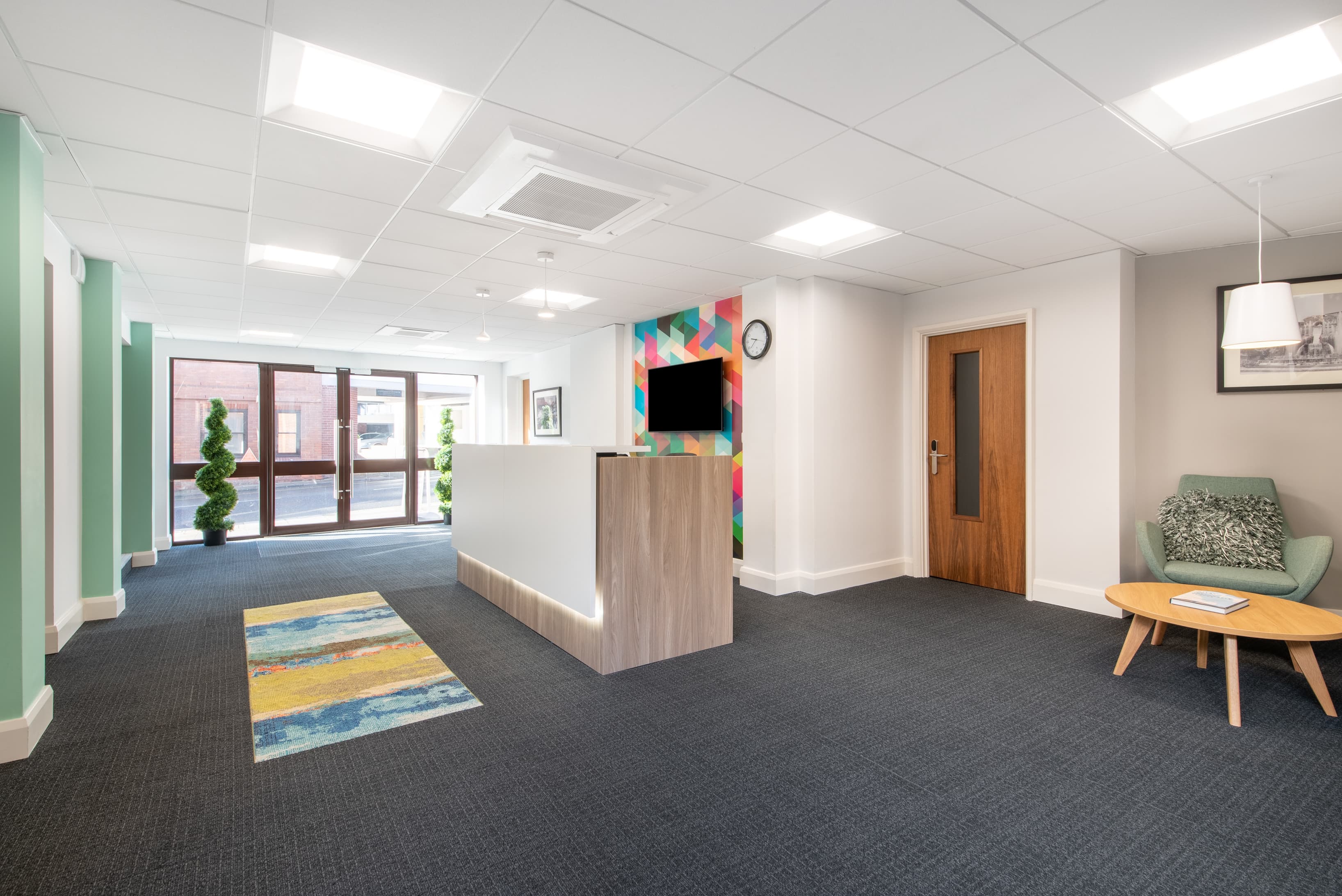 NEWBURY, Oxford House image 1 NEWBURY, Oxford House image 1