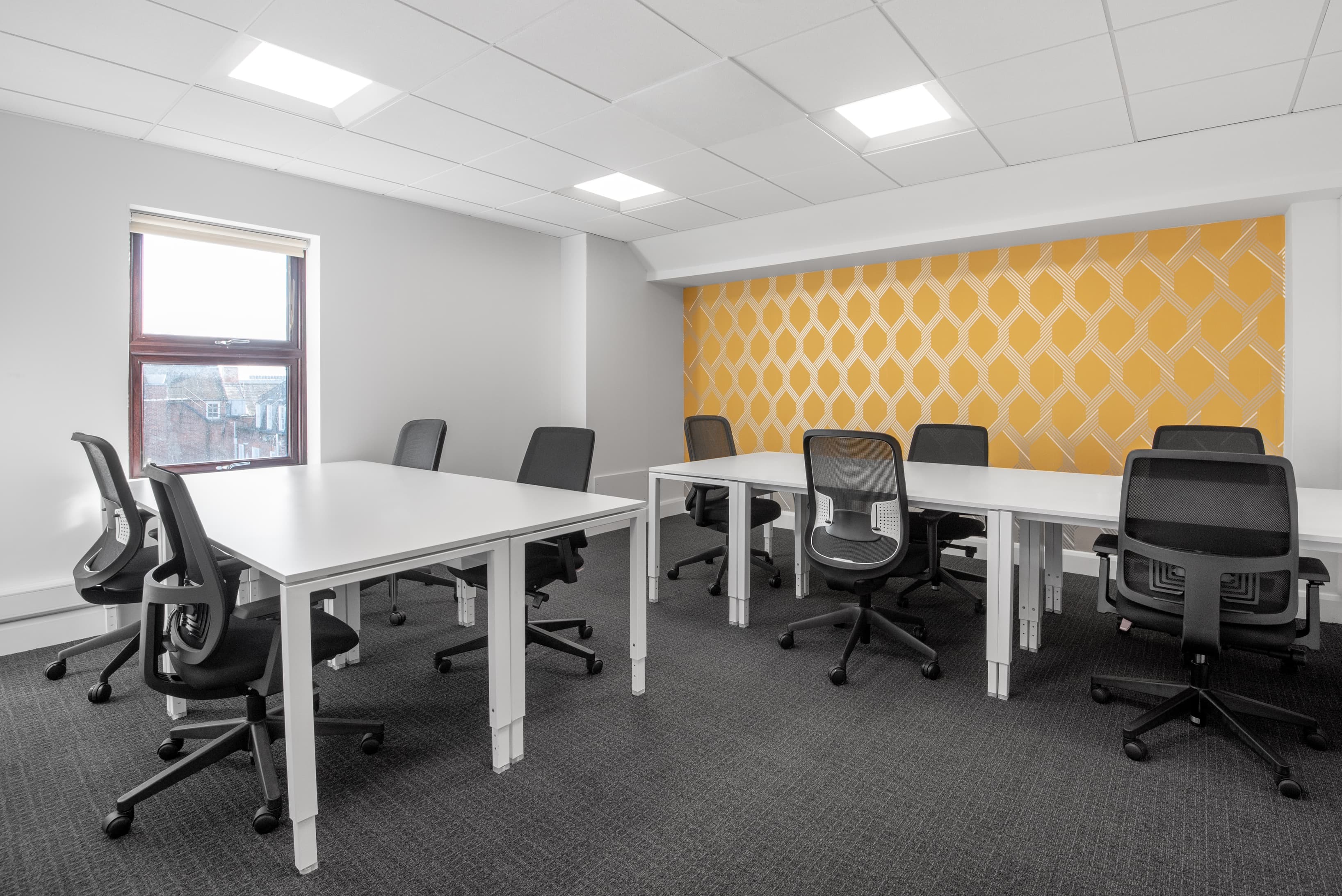 NEWBURY, Oxford House image 5 NEWBURY, Oxford House image 5