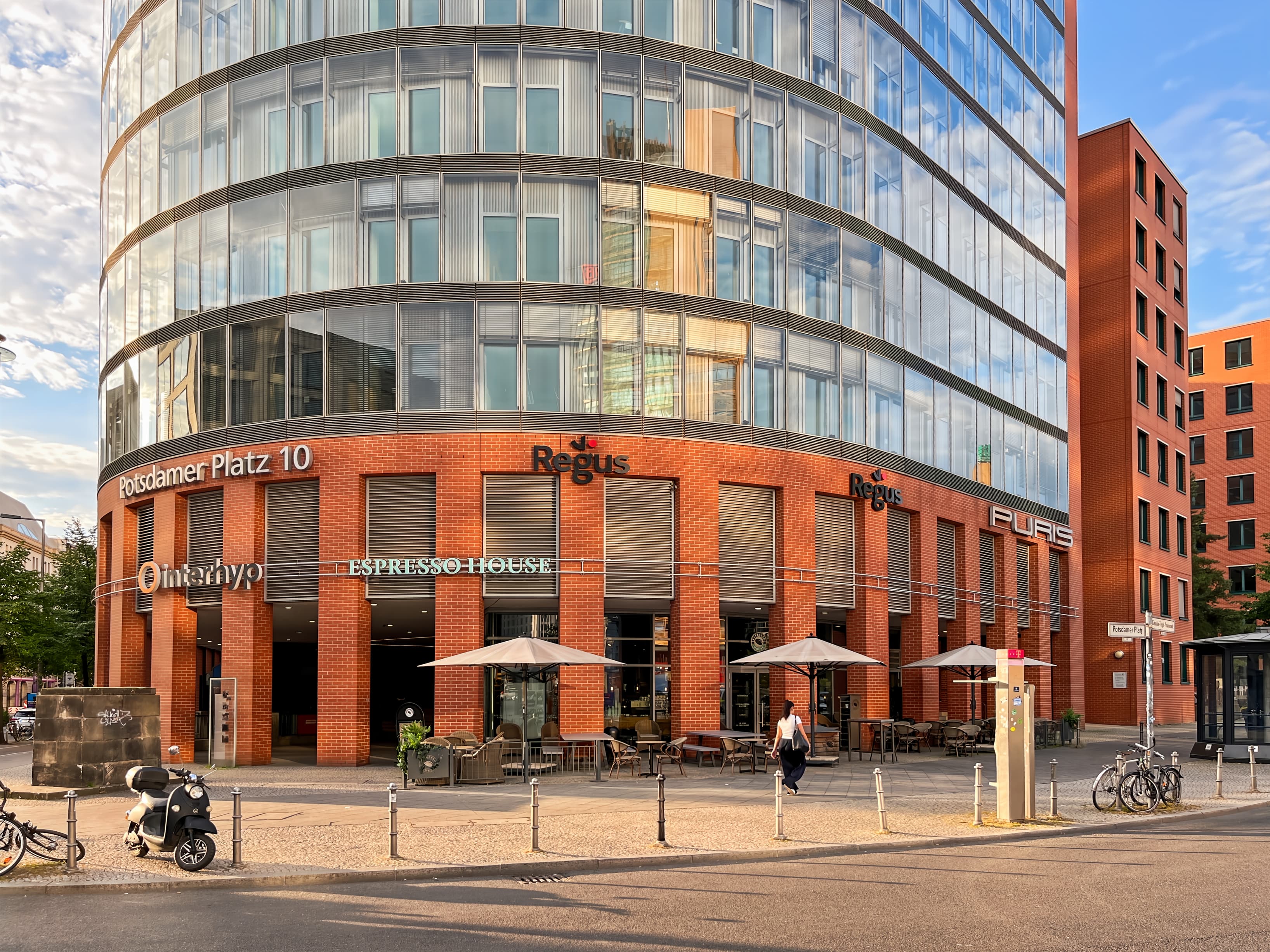 BERLIN, Quartier Potsdamer Platz image 3