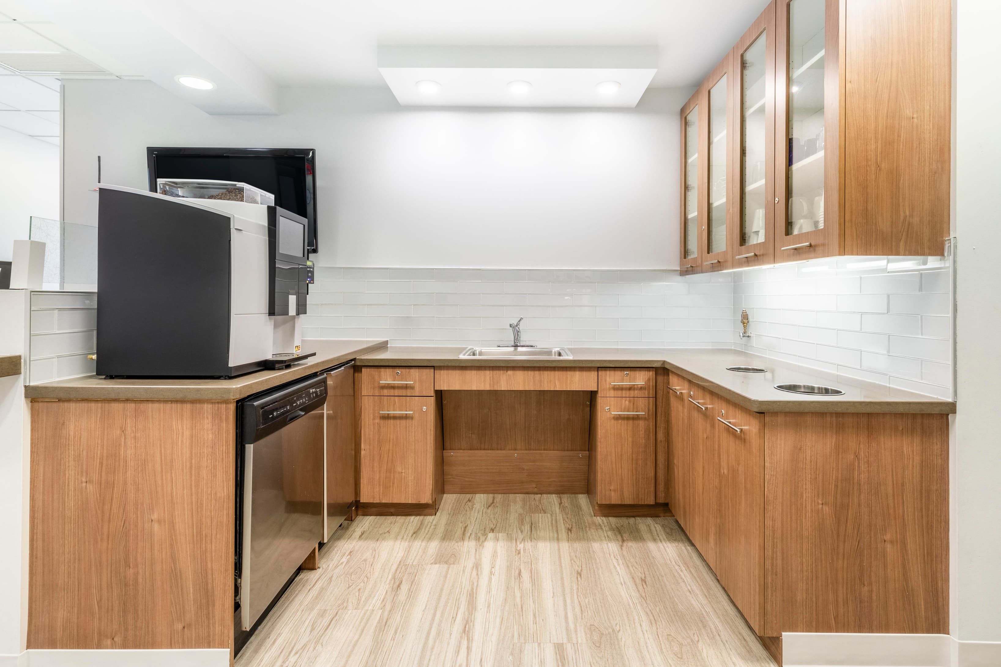 OH, Westlake - Crocker Park image 5