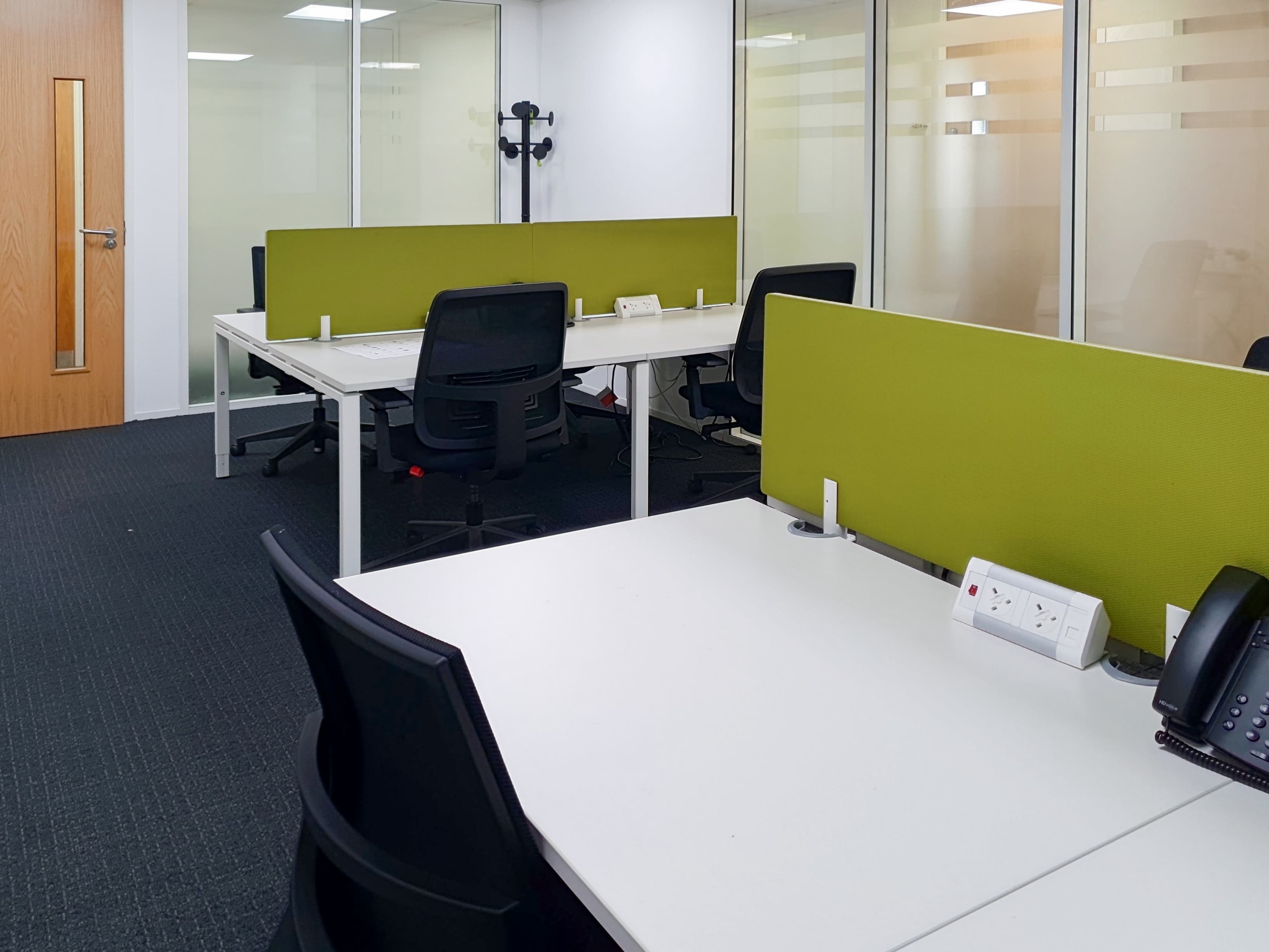 HORSHAM, Worthing Road image 4 HORSHAM, Worthing Road image 4