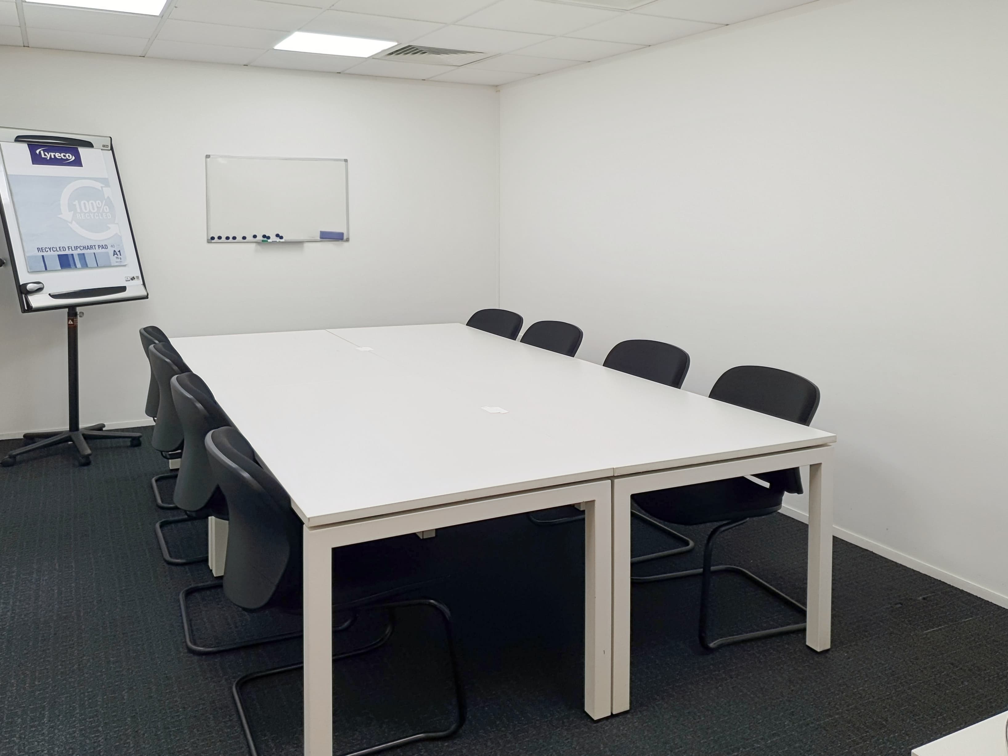 HORSHAM, Worthing Road image 5 HORSHAM, Worthing Road image 5