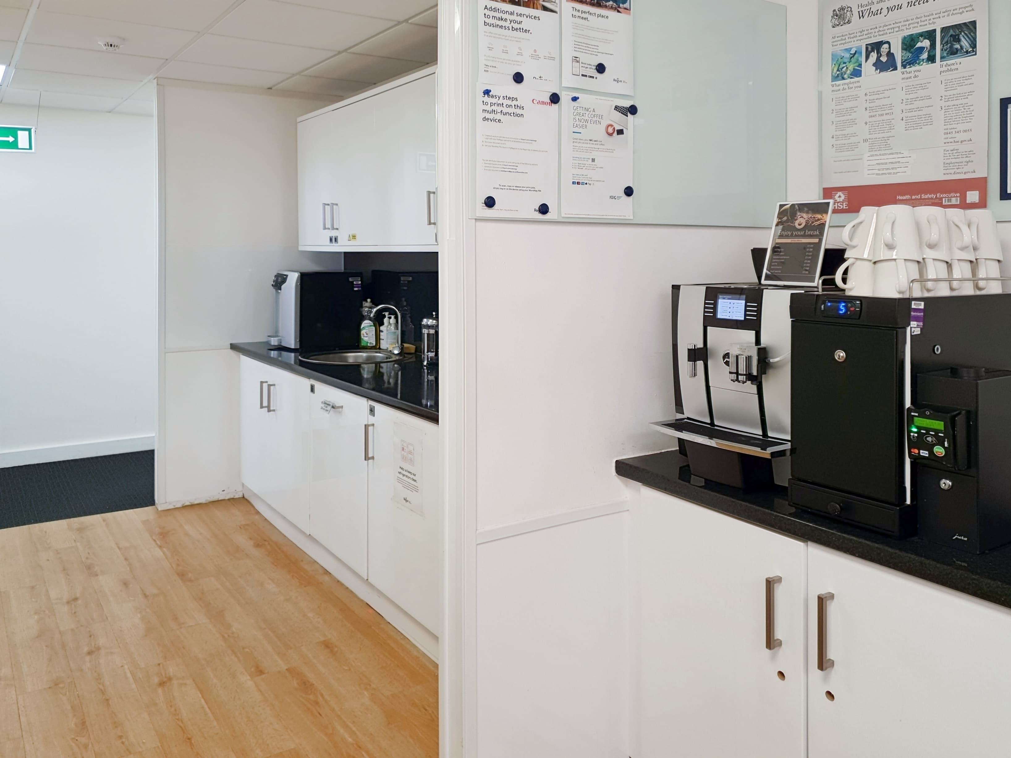 HORSHAM, Worthing Road image 9 HORSHAM, Worthing Road image 9