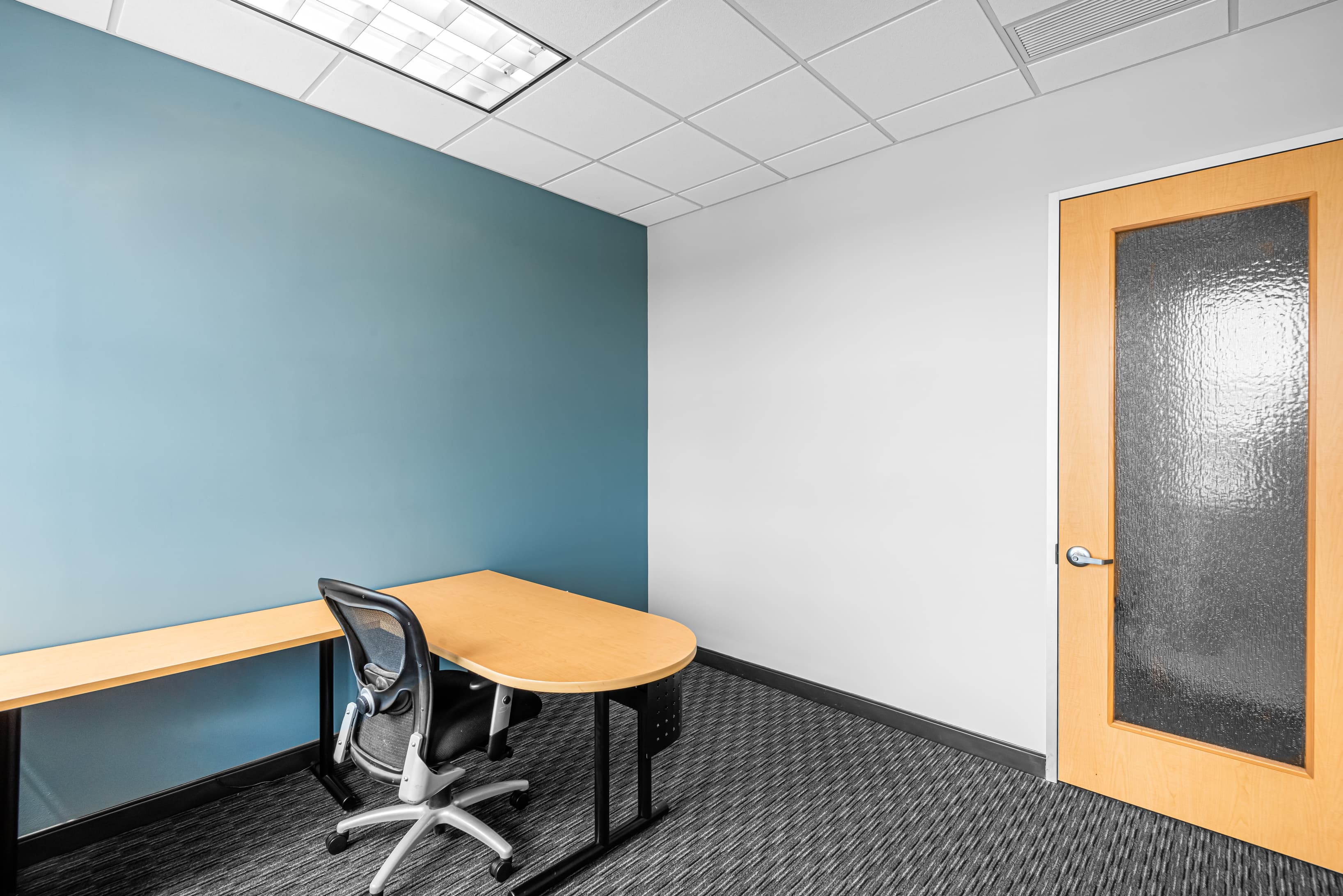 VA, Hampton - Peninsula Town Center image 1 VA, Hampton - Peninsula Town Center image 1