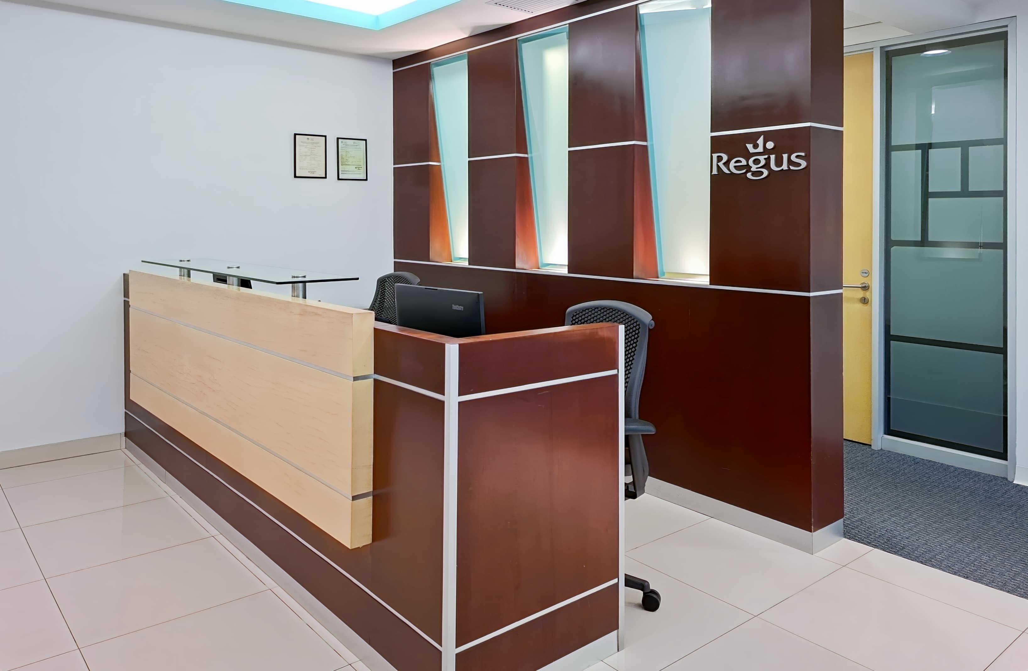 LIMA, Platinum Plaza I image 1