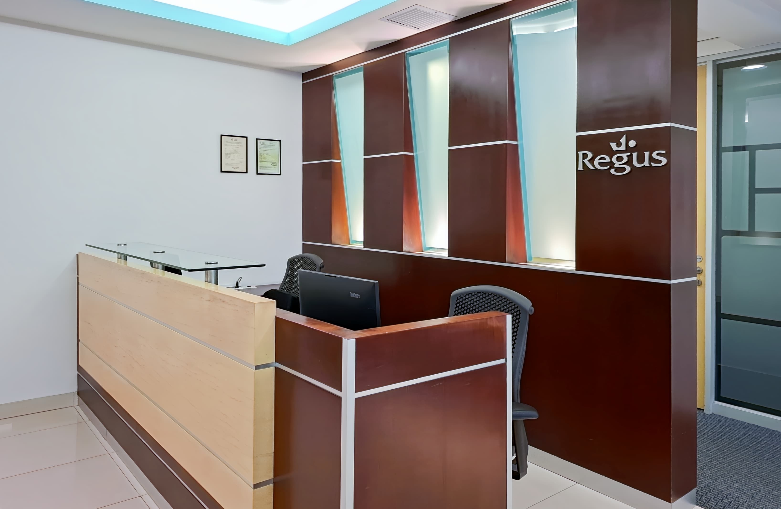 LIMA, Platinum Plaza I image 6