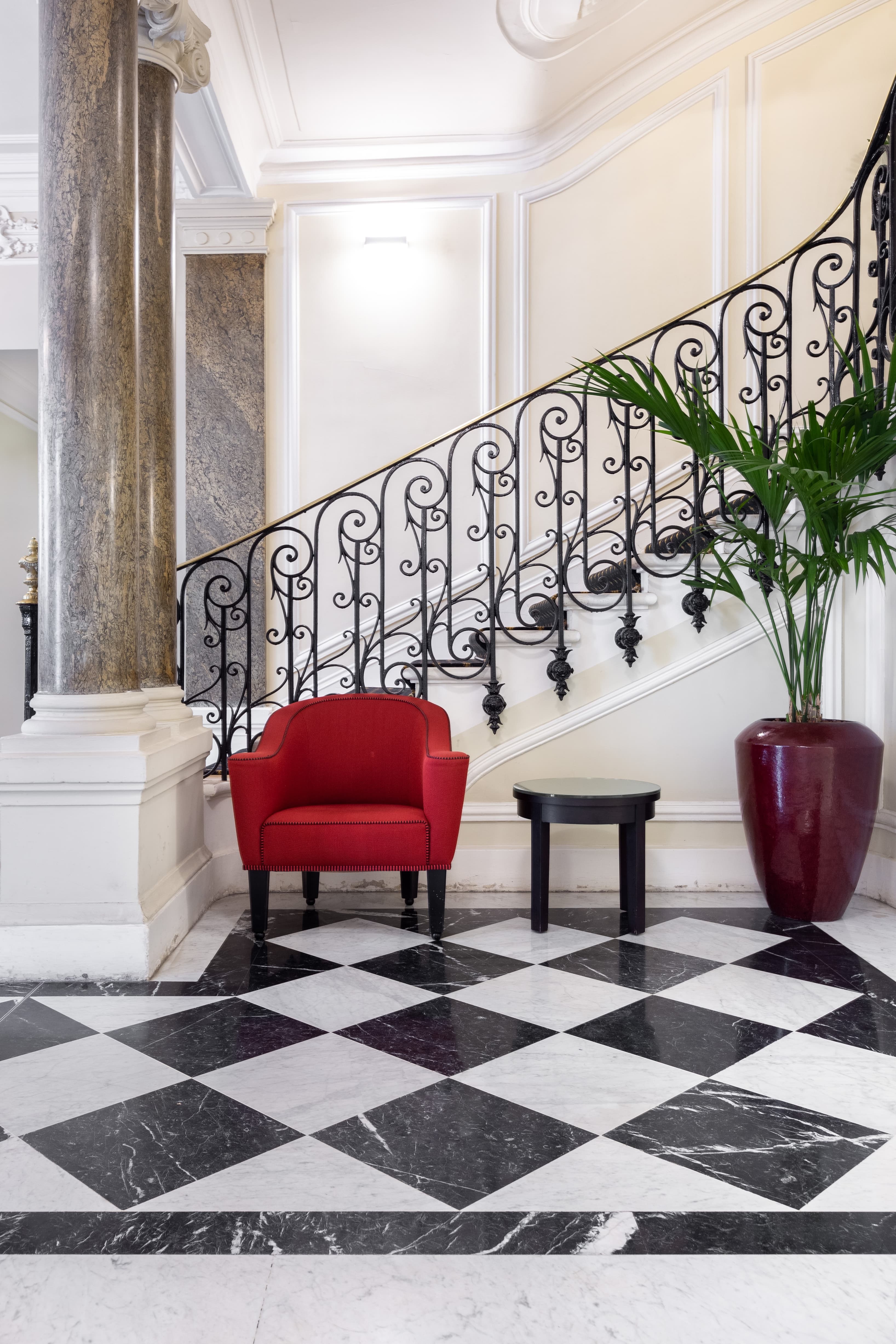 Paris, Signature, Georges V Bassano image 9 Paris, Signature, Georges V Bassano image 9