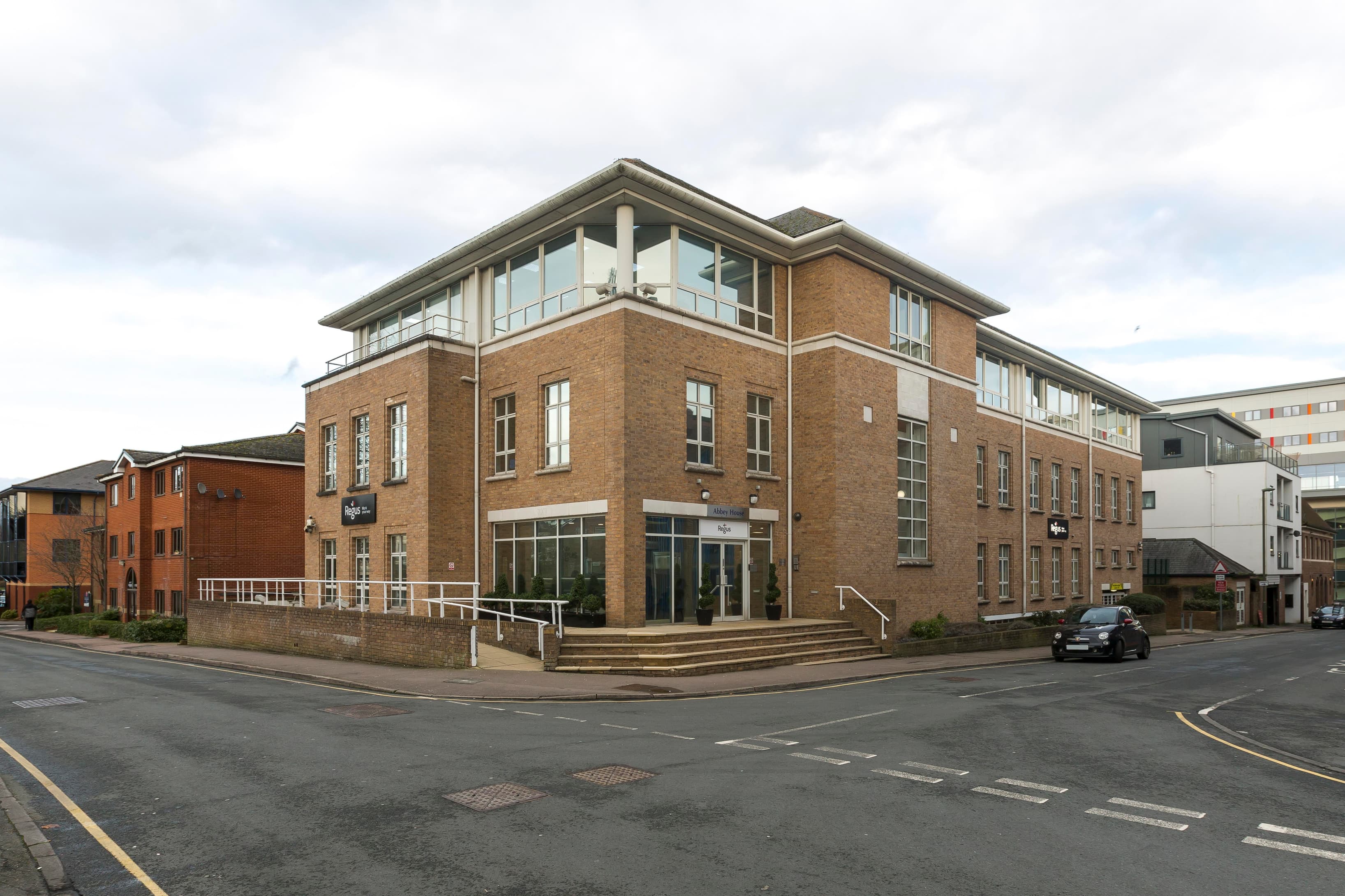 REDHILL, Town Centre image 6