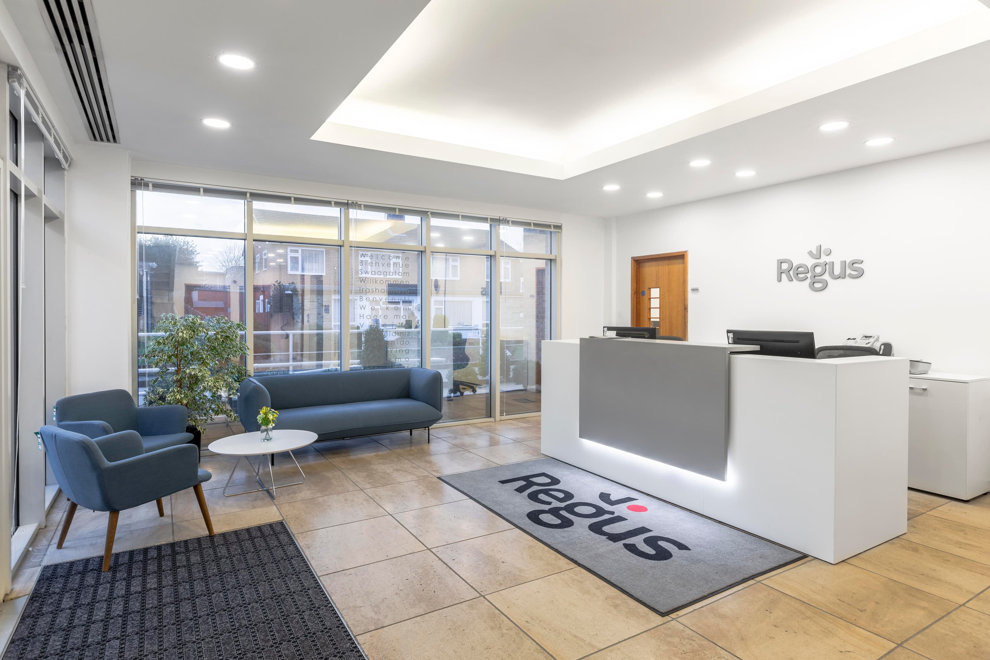 REDHILL, Town Centre image 4