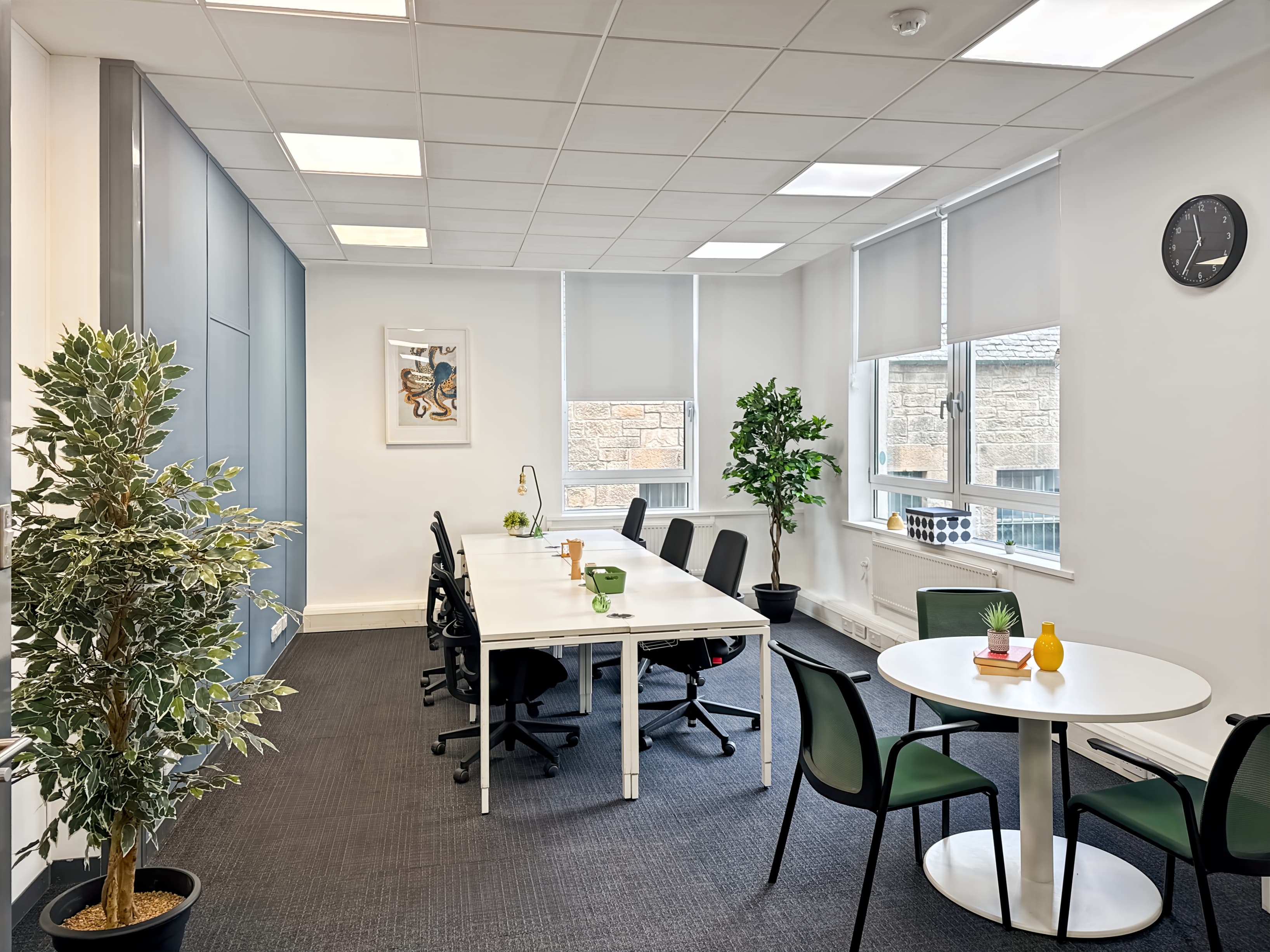 EDINBURGH, Princes Street image 4