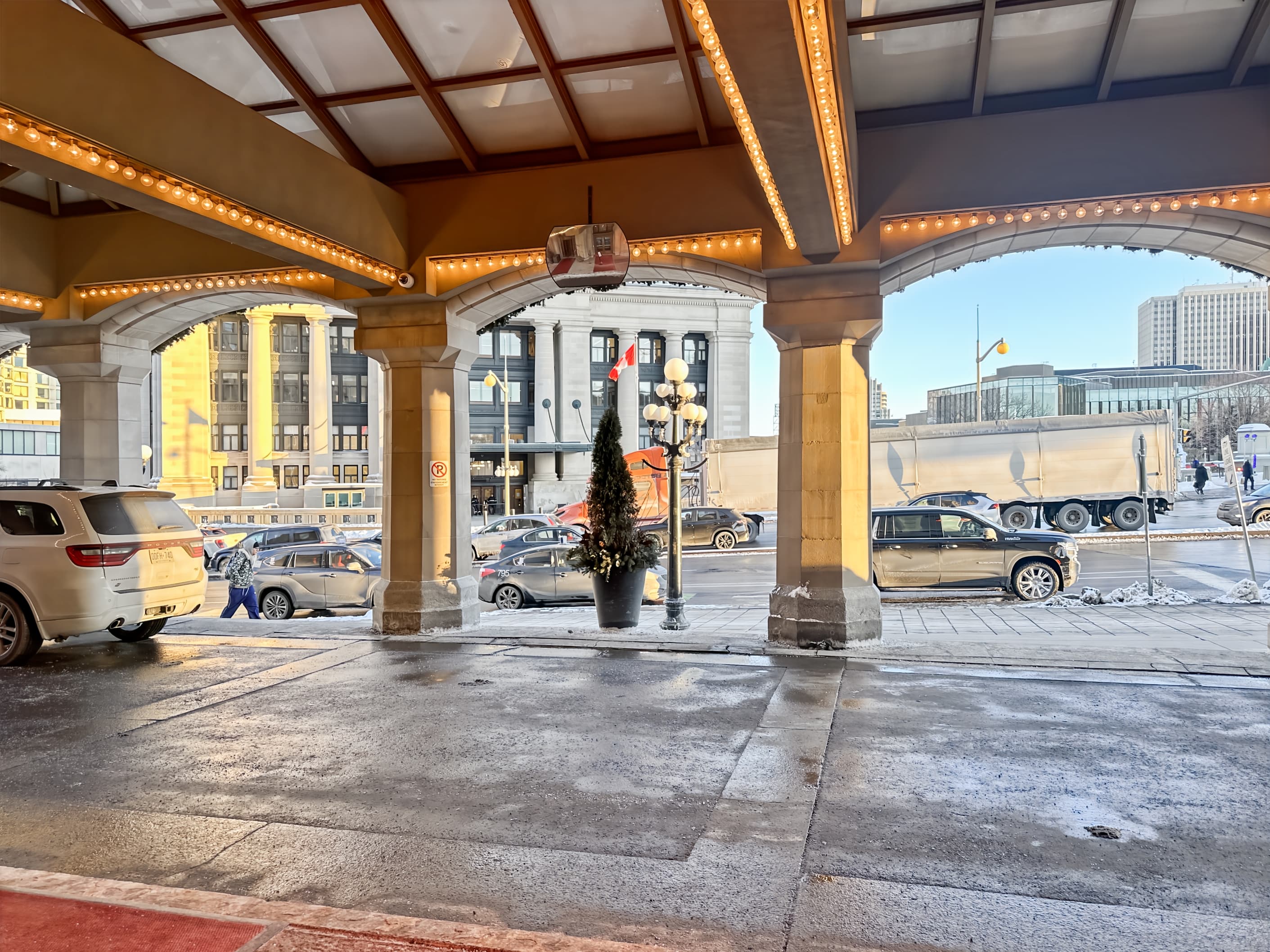 ON, Ottawa – Fairmont Chateau Laurier image 12