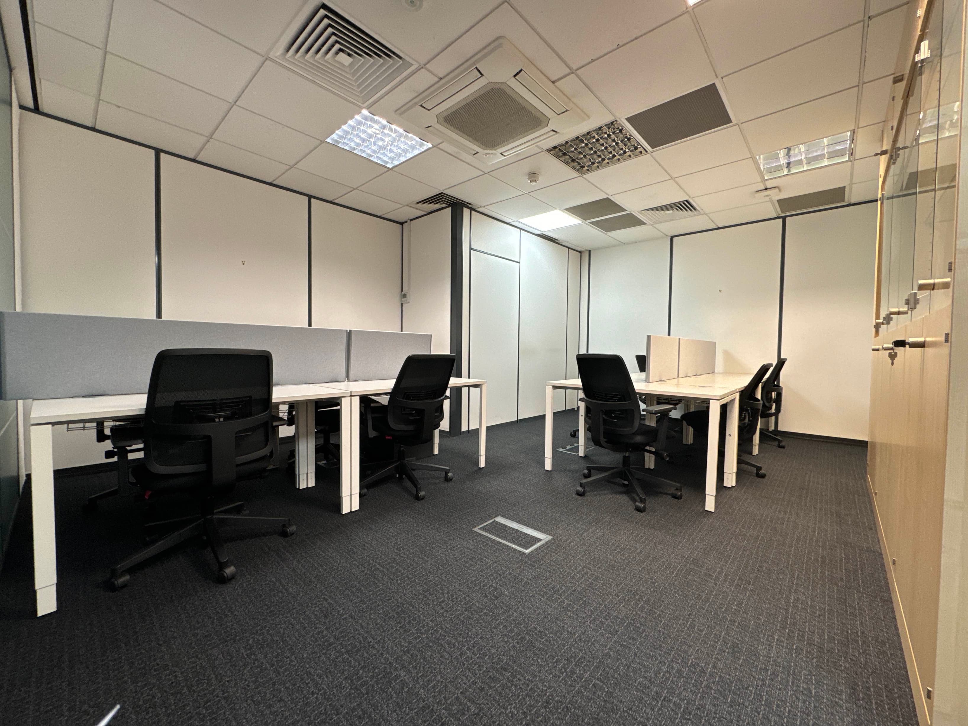 HEATHROW, Bath Road image 8