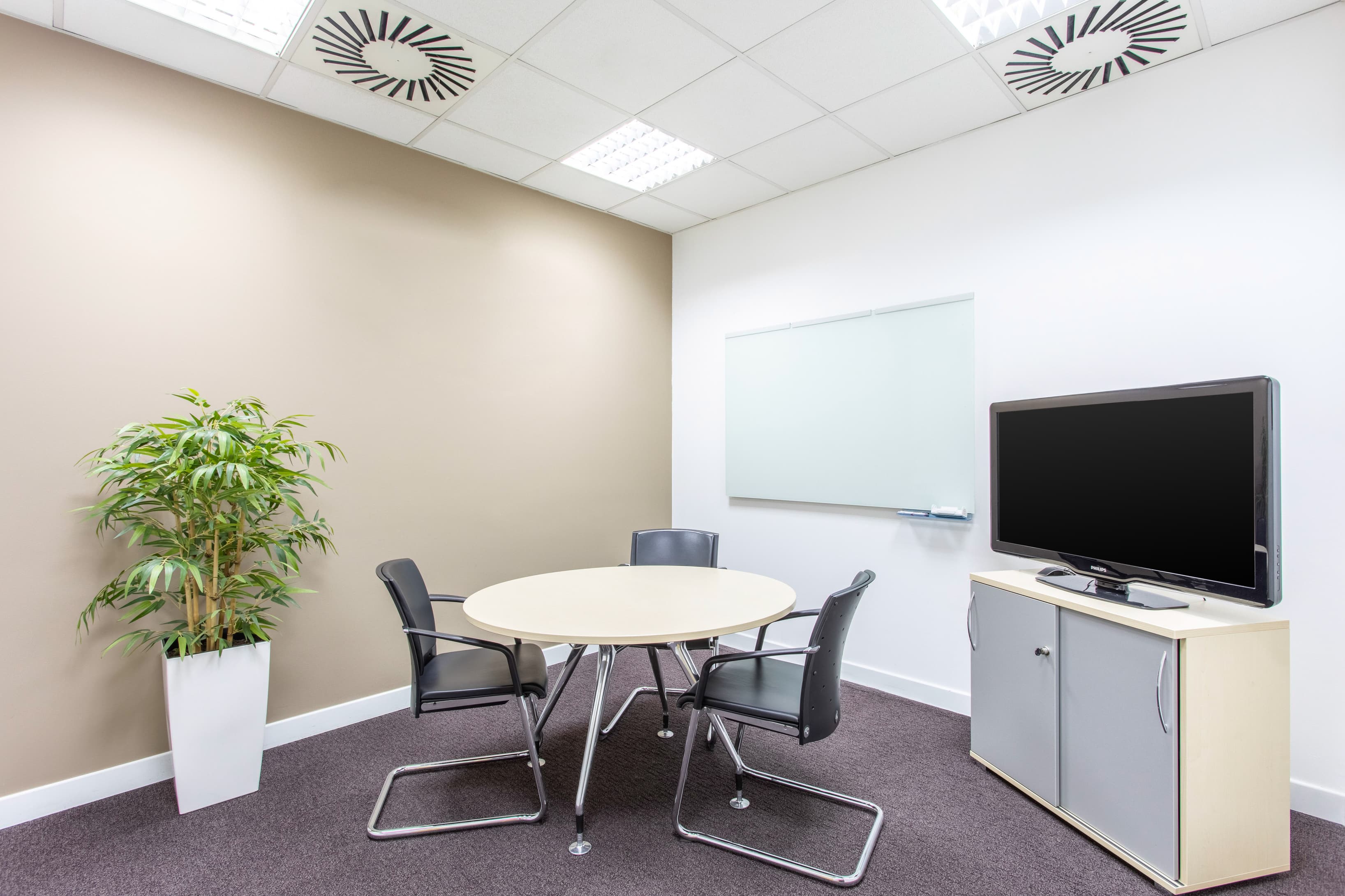 BELGRADE, New Town image 8