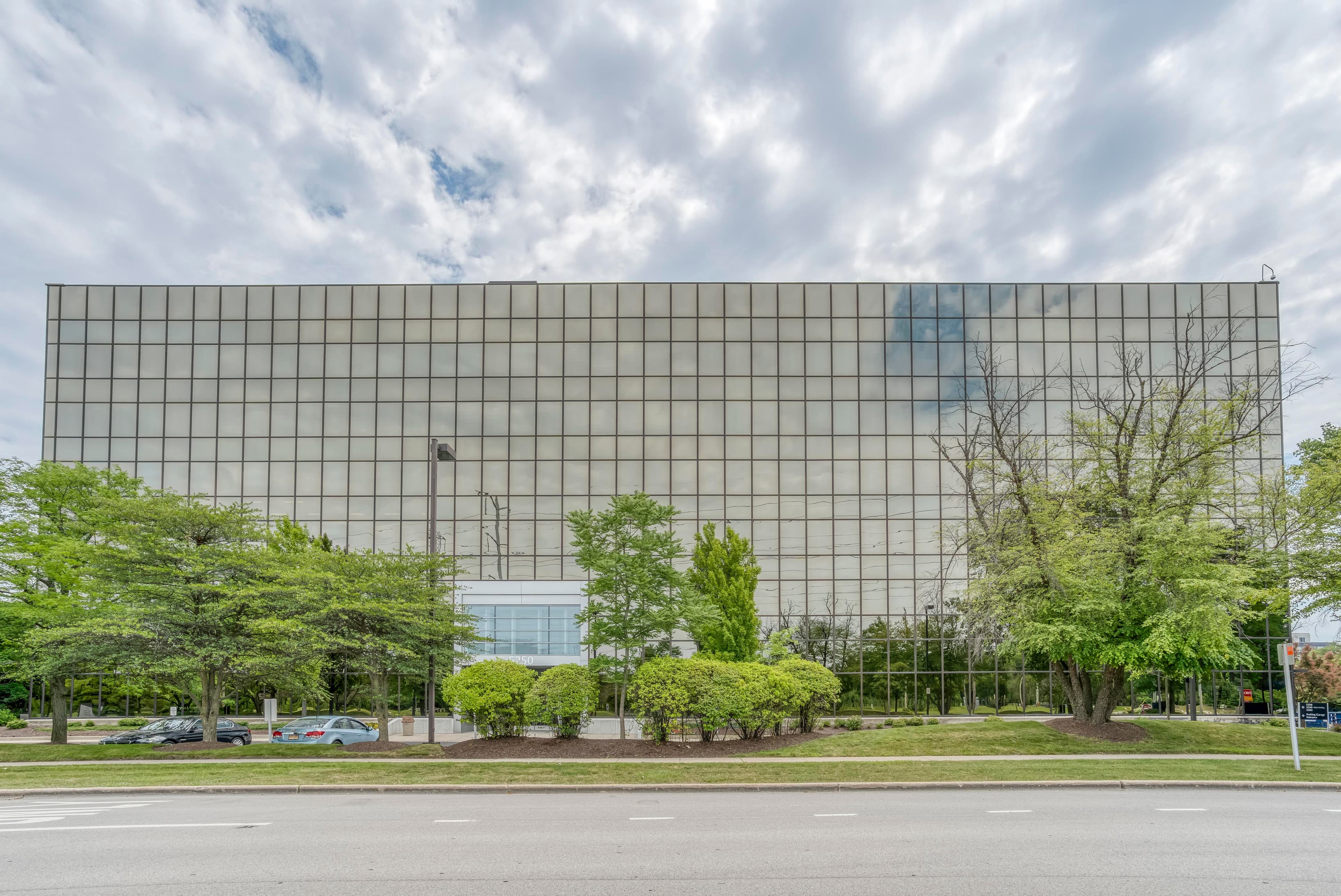 IL, Skokie – Old Orchard image 3