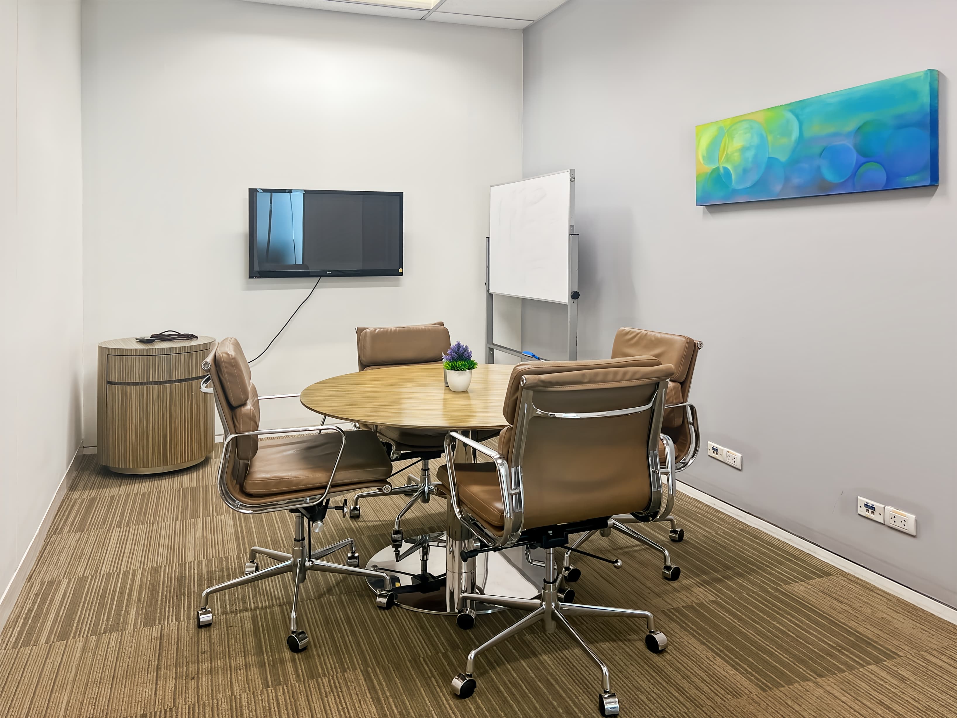 BANGKOK, Sathorn Square image 9