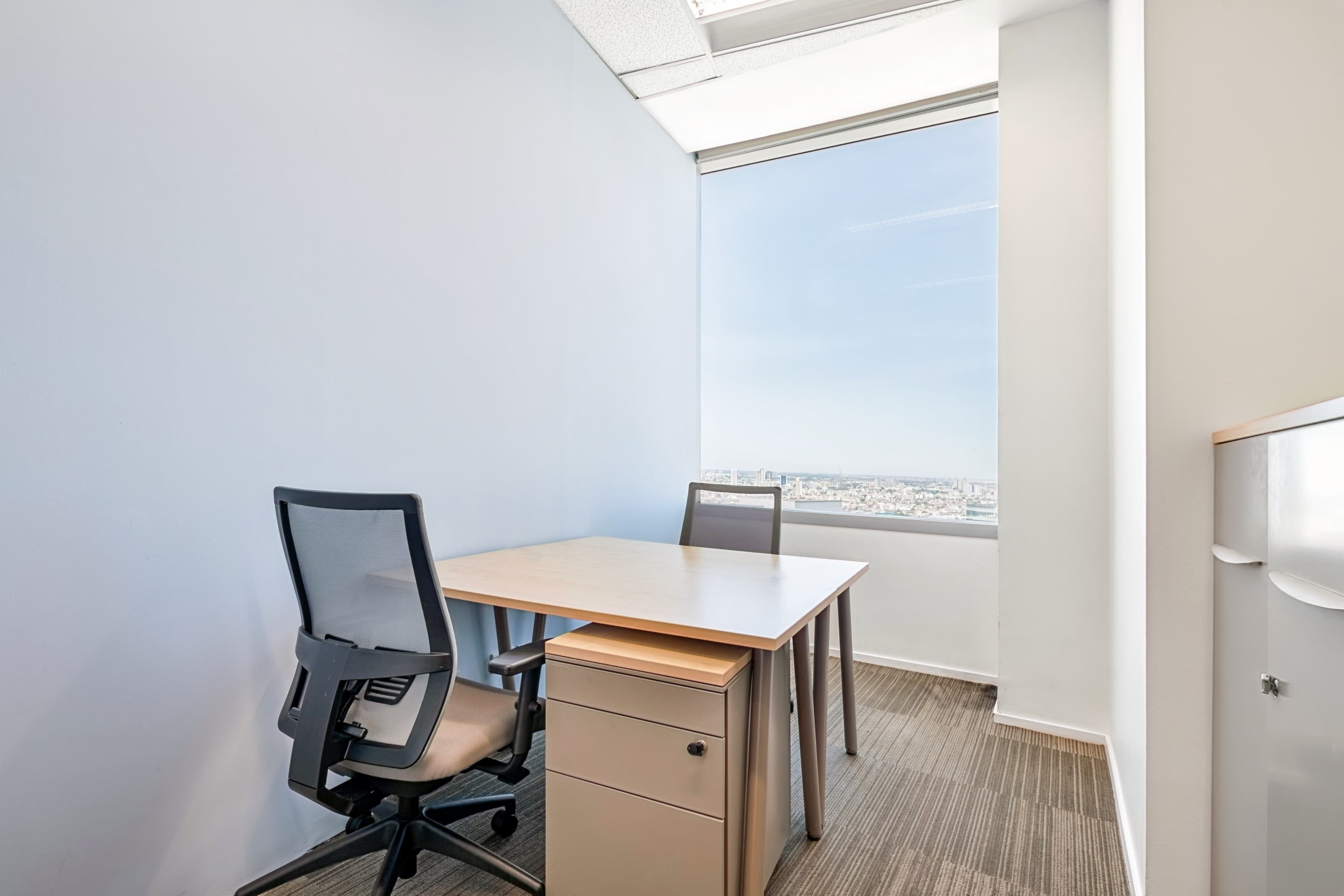 BANGKOK, Sathorn Square image 5