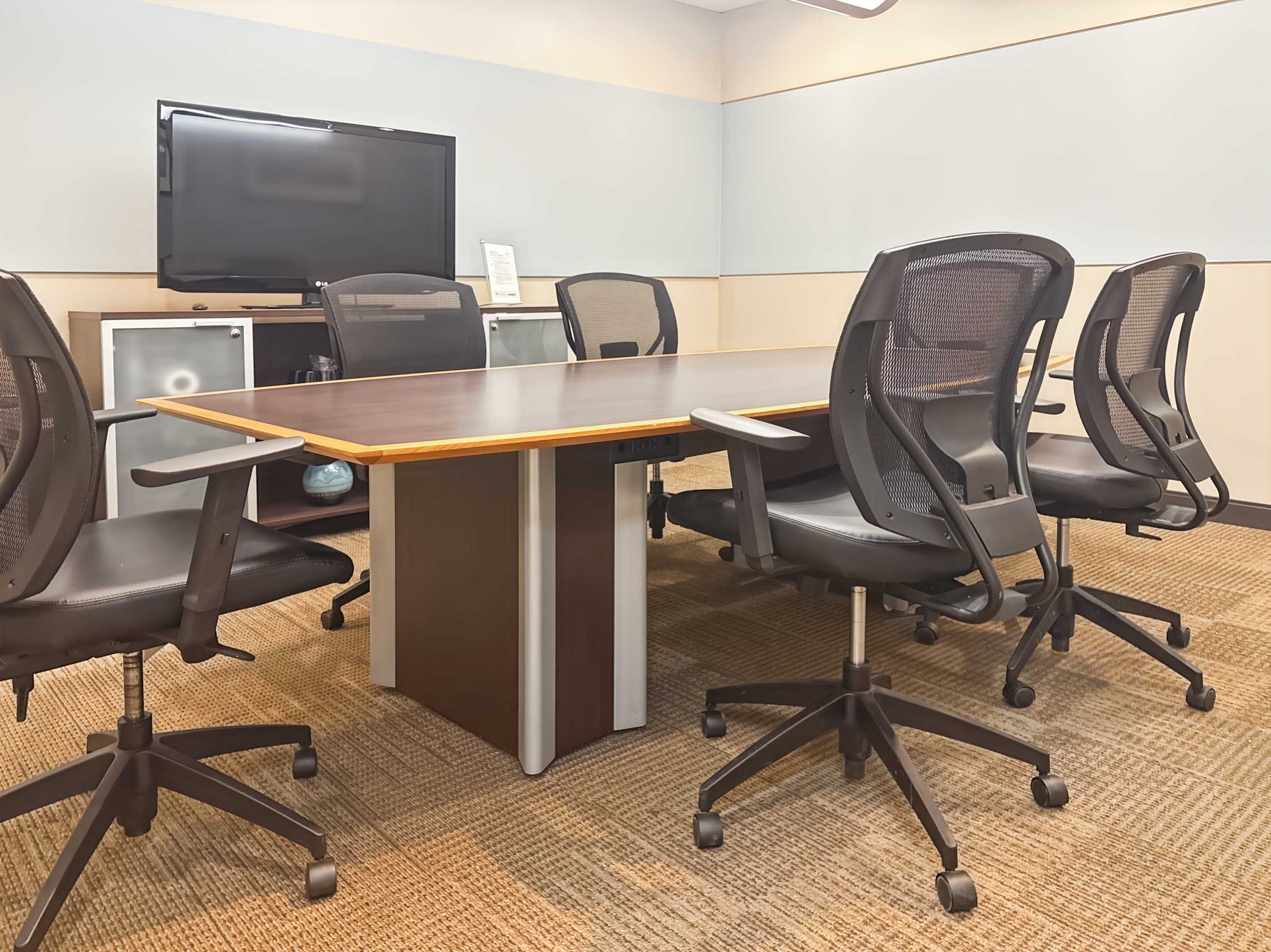 ON, Toronto – West Toronto - Etobicoke image 2