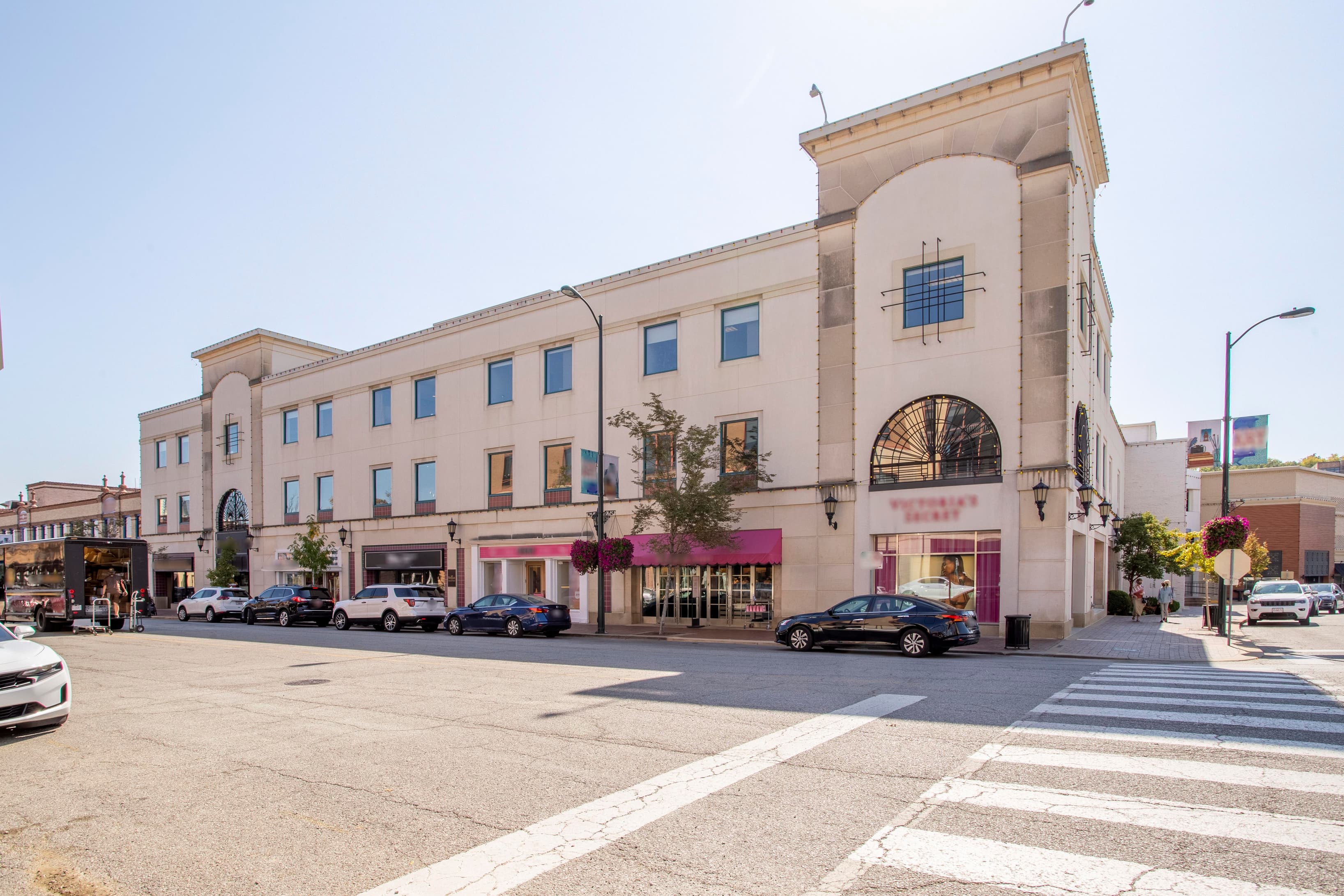 MO, Kansas City - Country Club Plaza image 3 MO, Kansas City - Country Club Plaza image 3