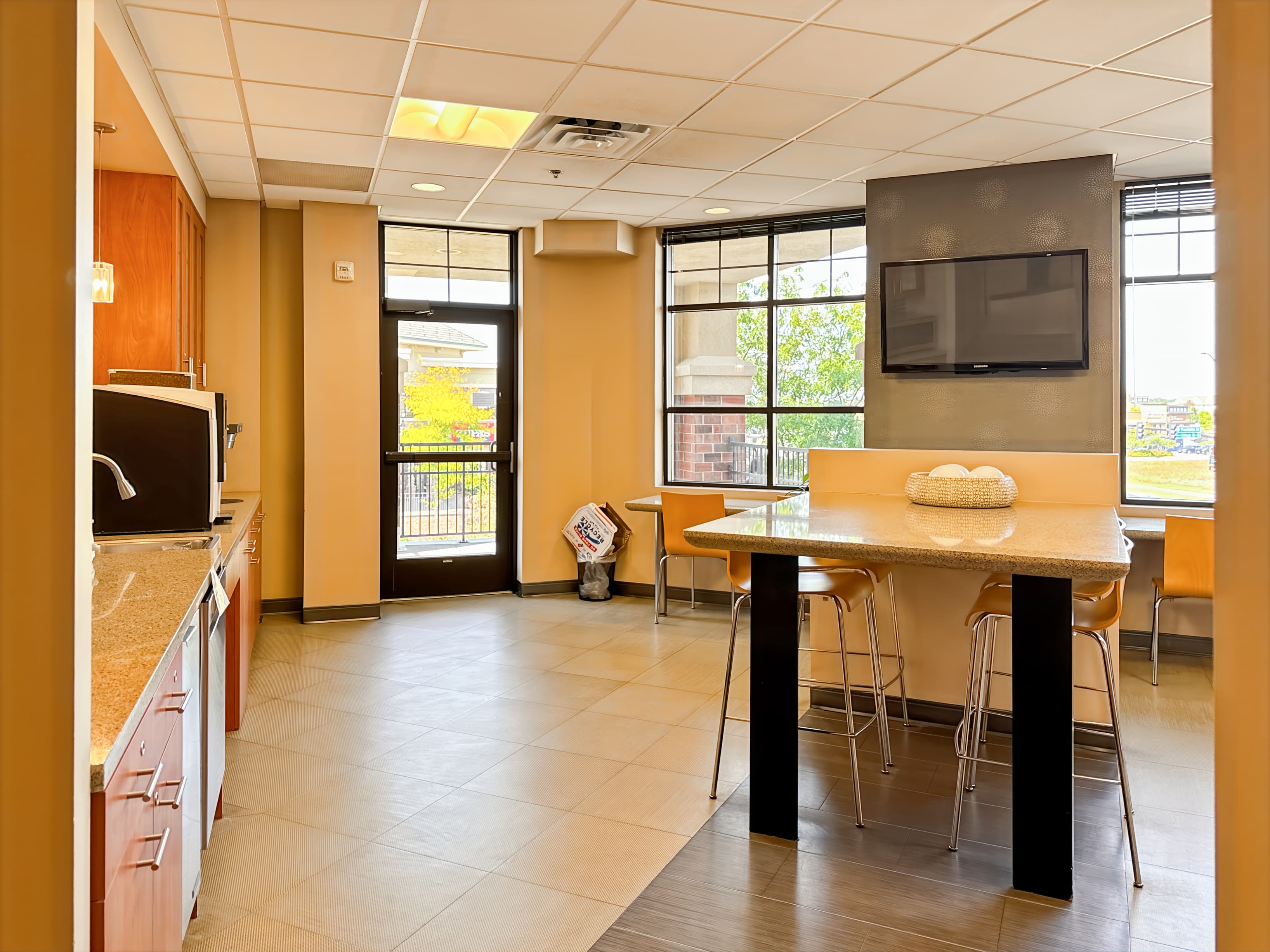 MN, Minneapolis - Maple Grove - Arbor Lakes image 3 MN, Minneapolis - Maple Grove - Arbor Lakes image 3