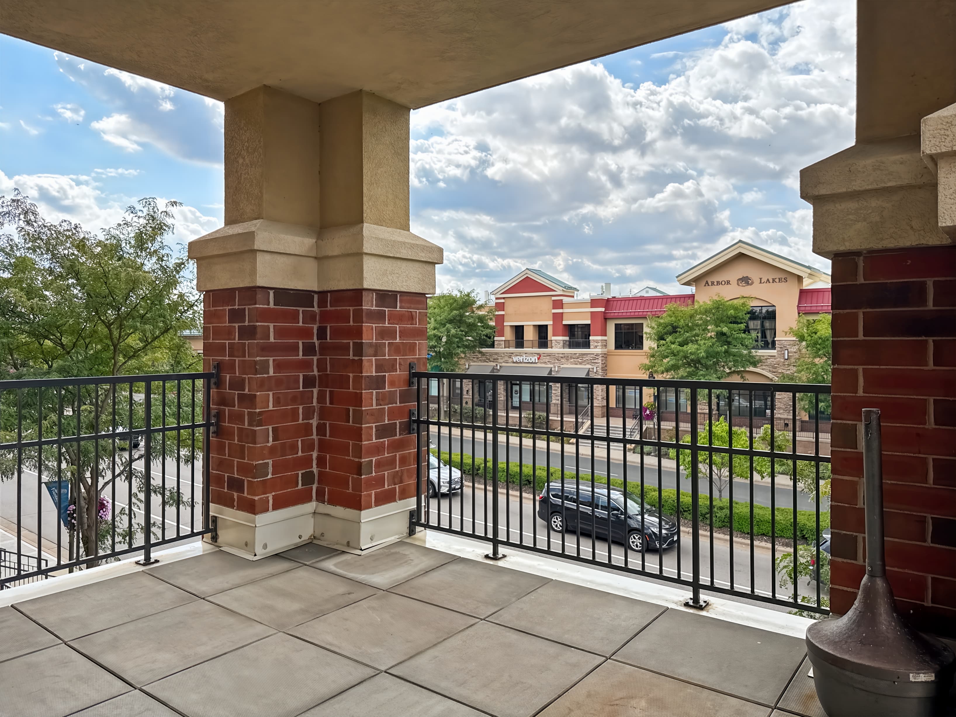 MN, Minneapolis - Maple Grove - Arbor Lakes image 12 MN, Minneapolis - Maple Grove - Arbor Lakes image 12