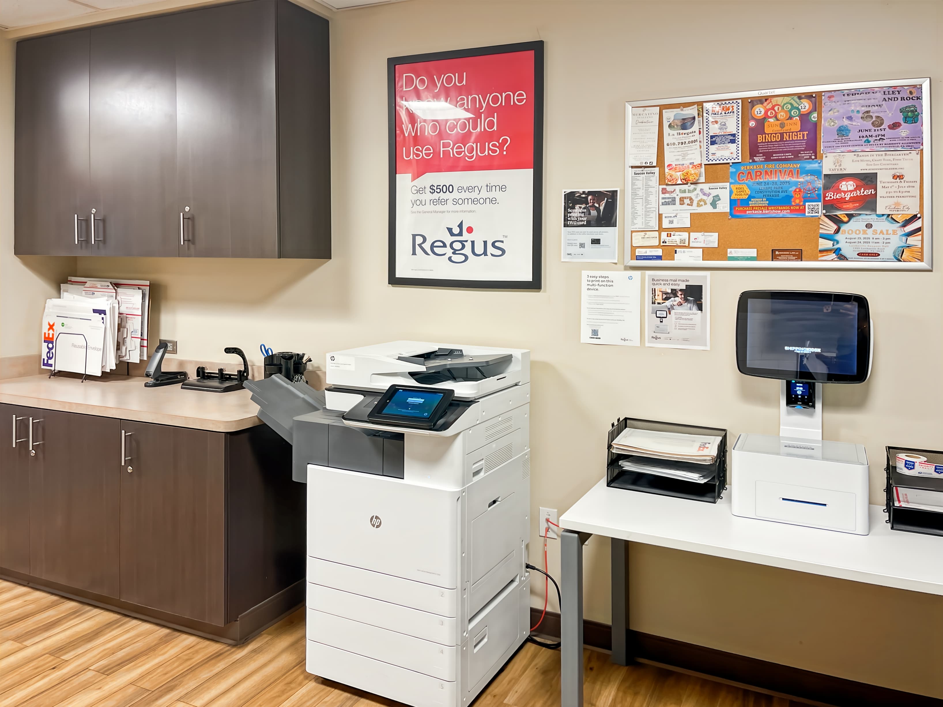 PA, Center Valley - Saucon Valley Plaza image 8 PA, Center Valley - Saucon Valley Plaza image 8