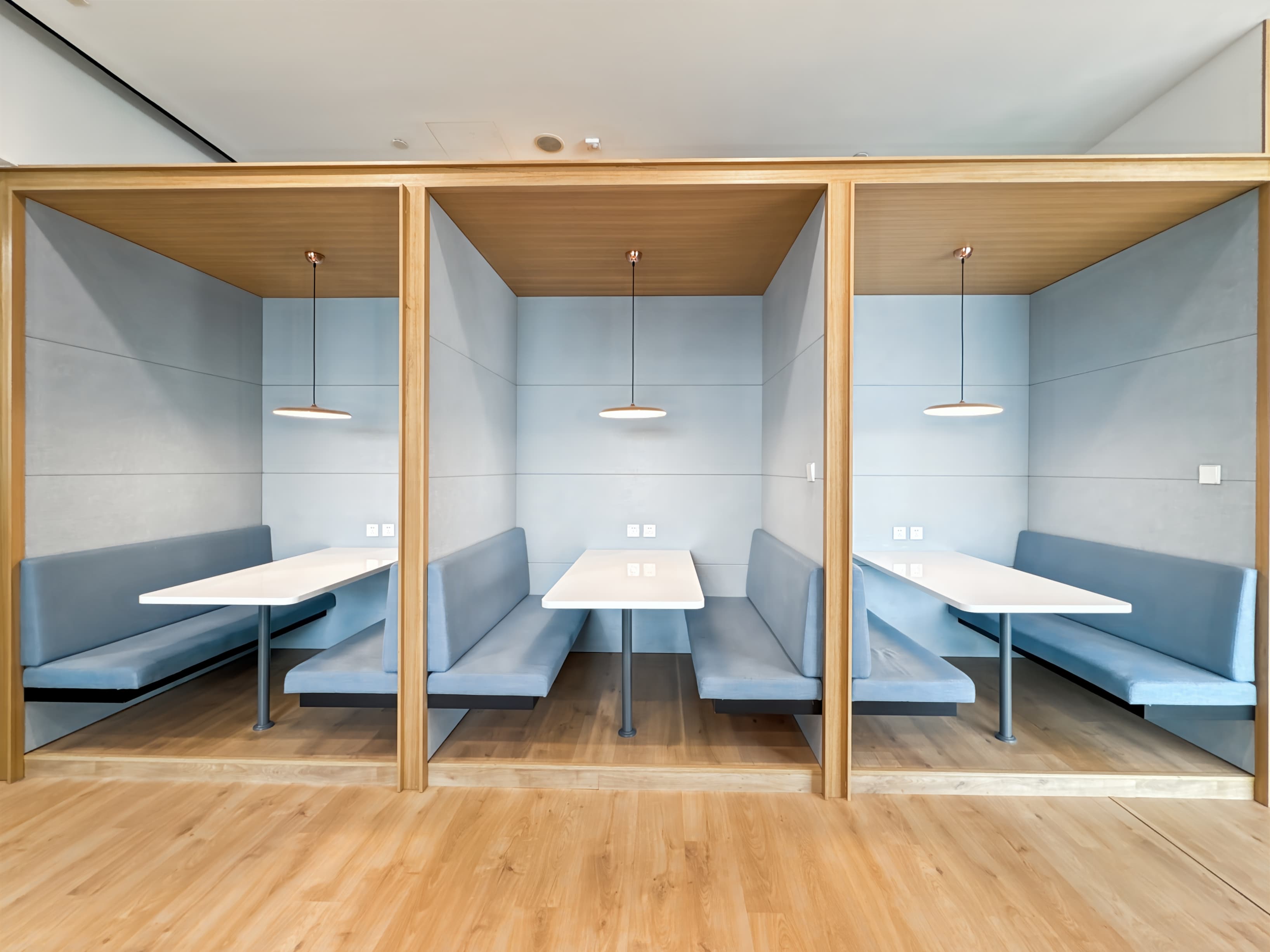 SHANGHAI, Raffles City image 6