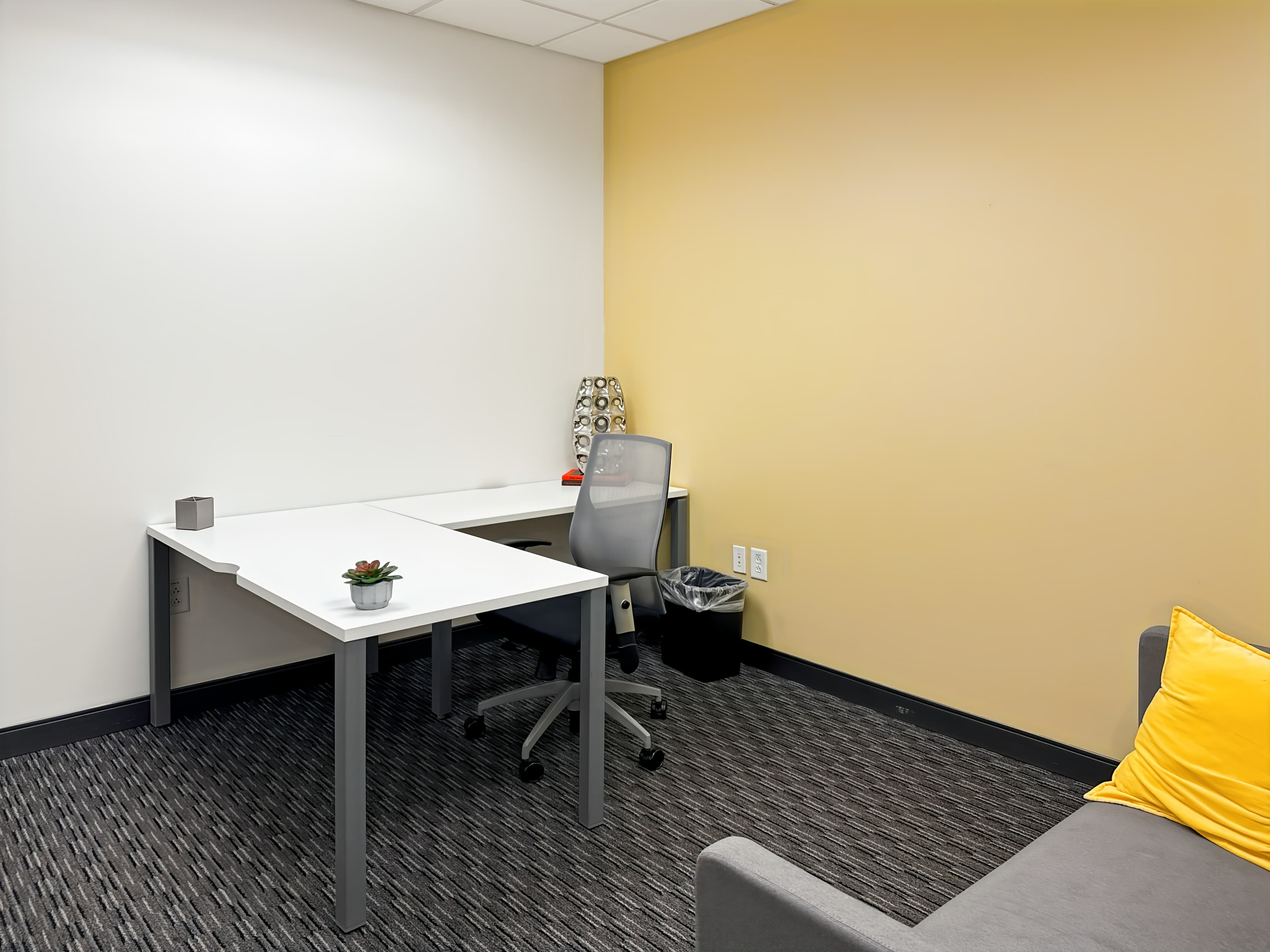 NC, Raleigh – Cap Trust Tower image 8