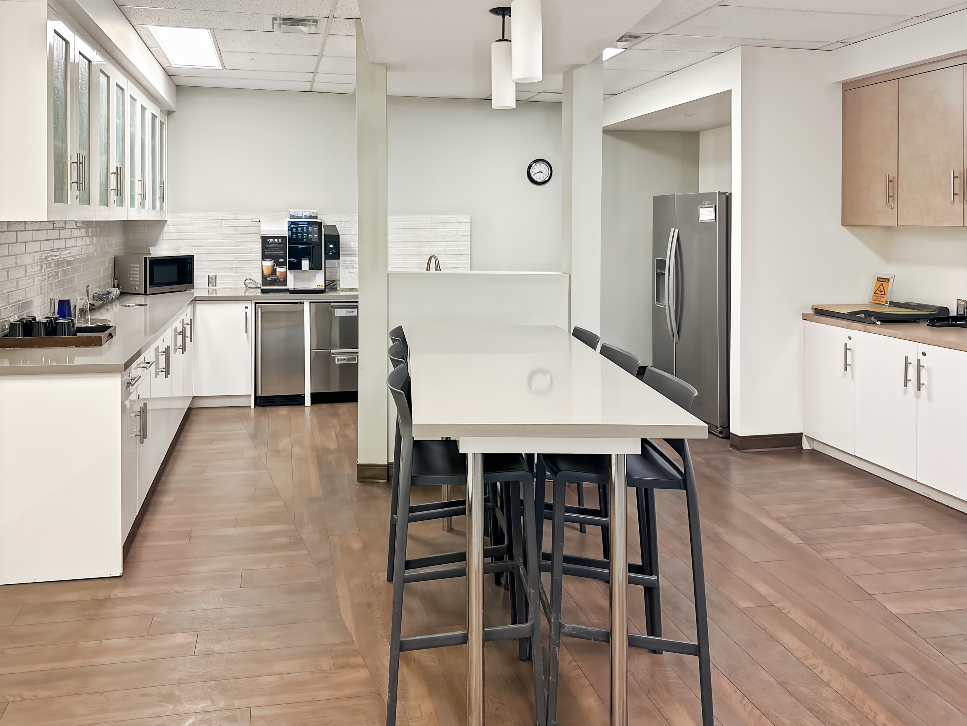 ON, London – London City Centre image 7