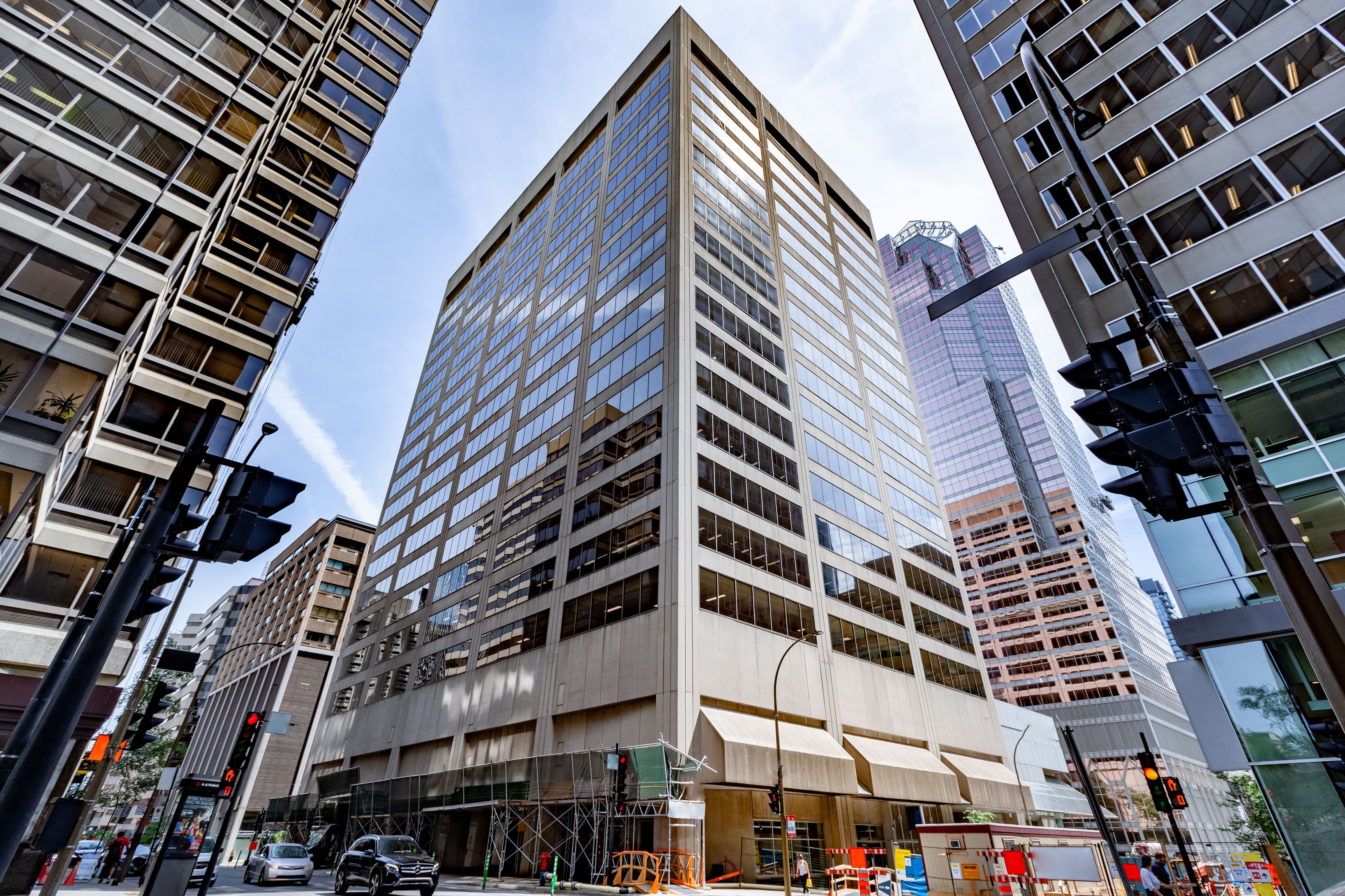 QC, Montreal - University Street image 7