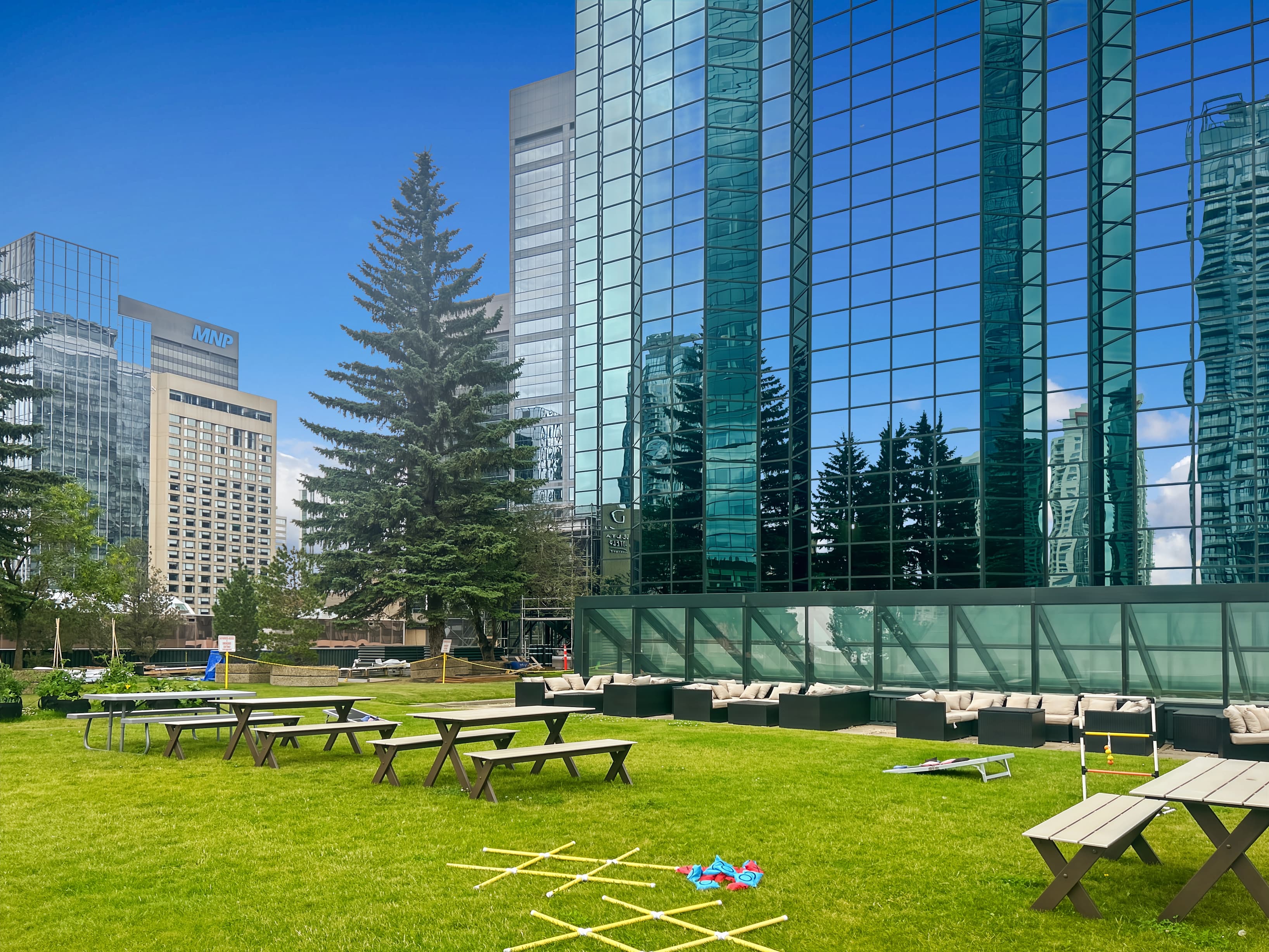 AB, Edmonton – Manulife Place image 5