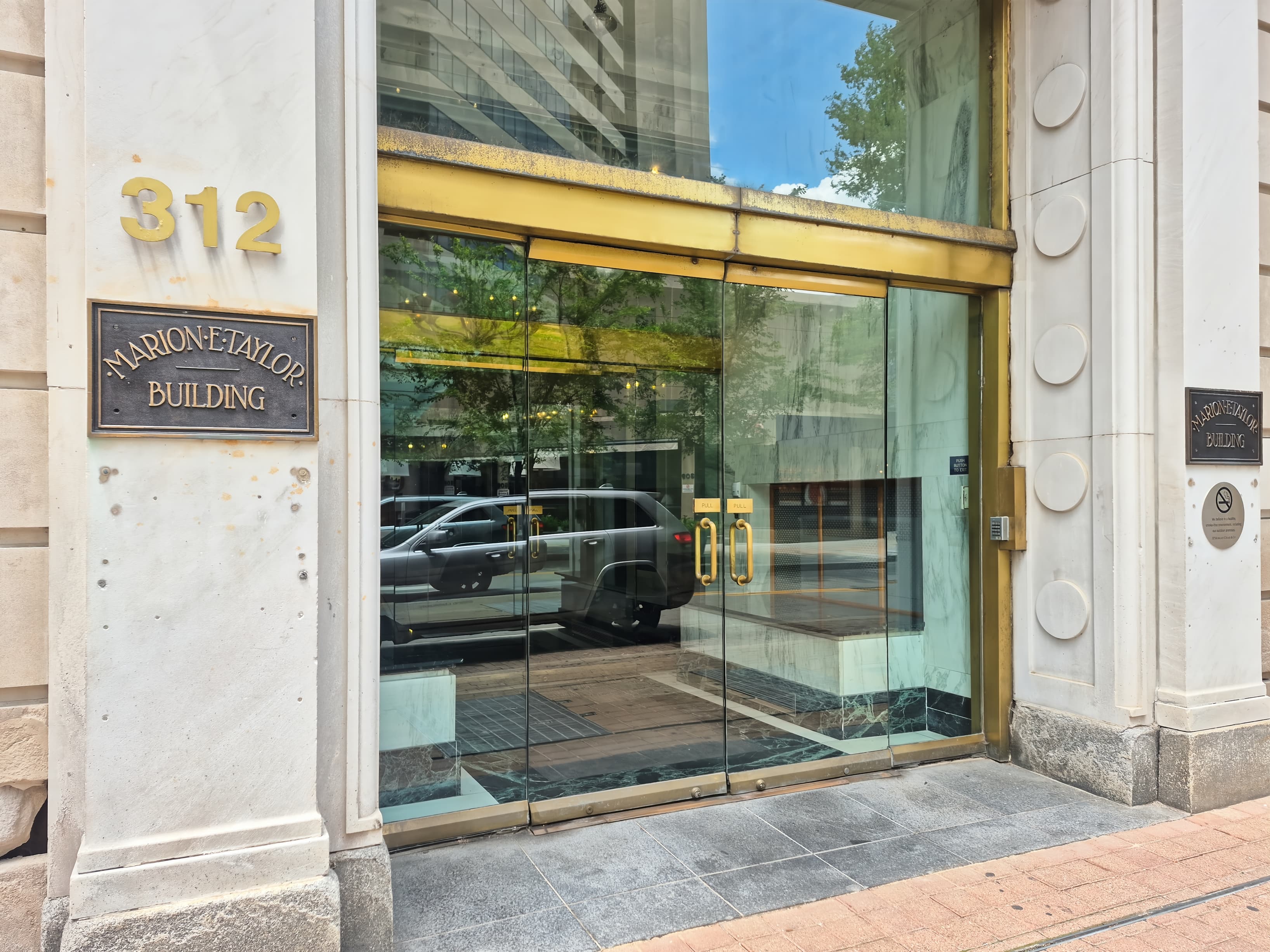 KY, Louisville – MET Building image 4 KY, Louisville – MET Building image 4