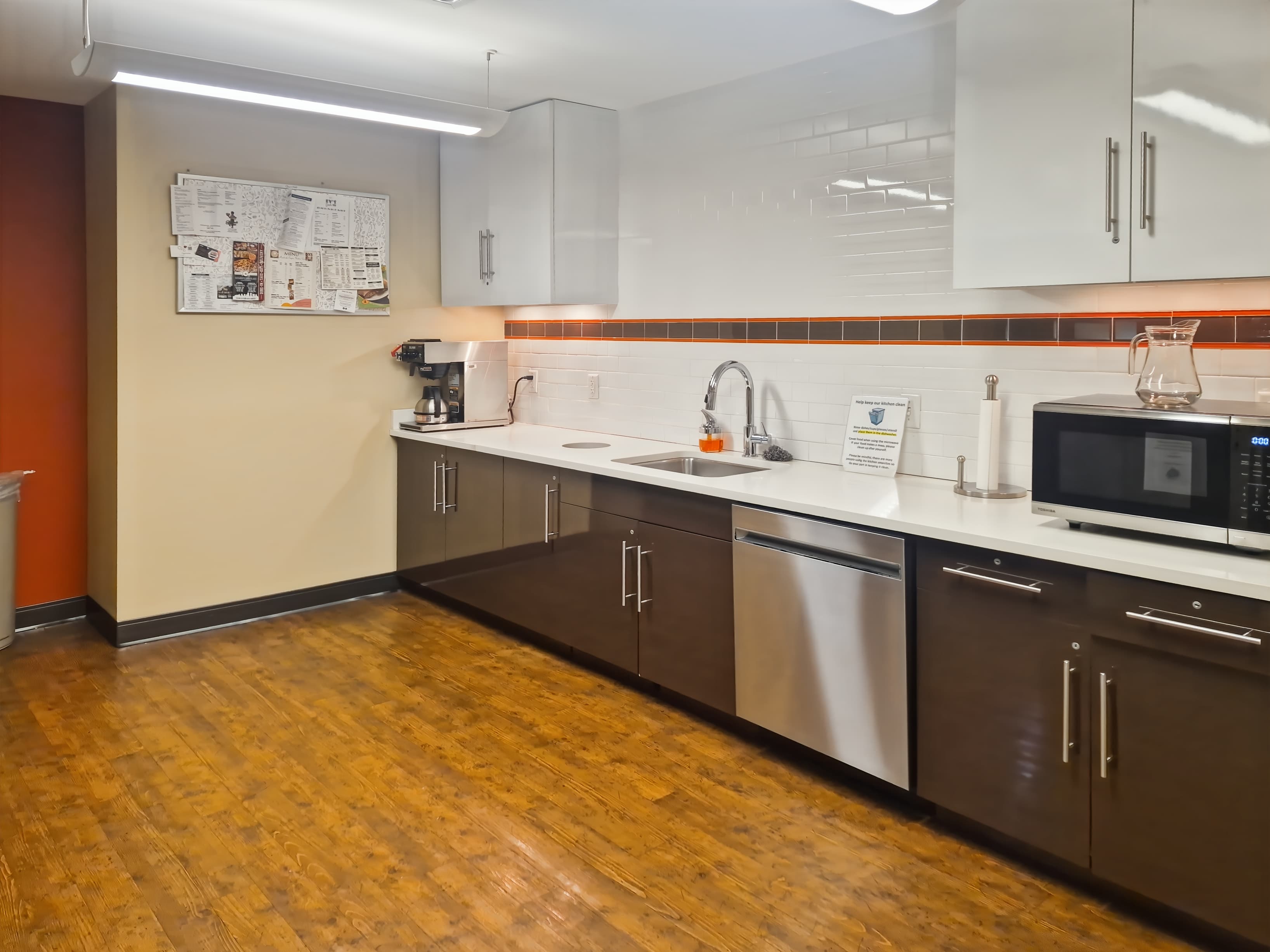 KY, Louisville – MET Building image 1 KY, Louisville – MET Building image 1