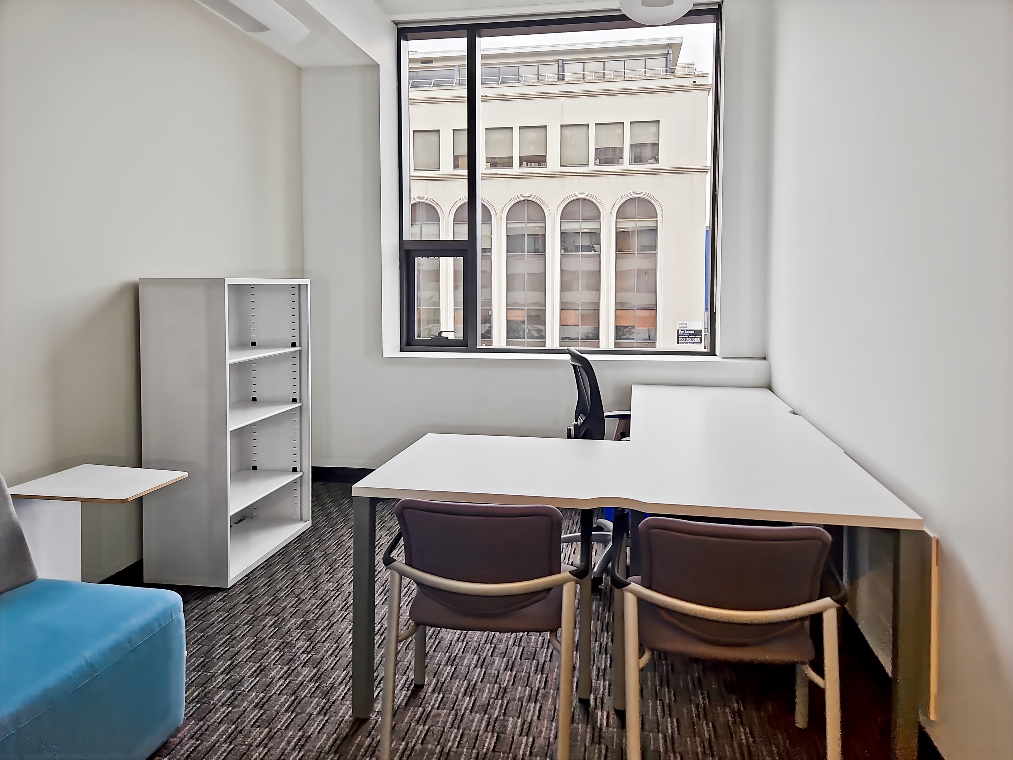 BC, Victoria - The Atrium image 5