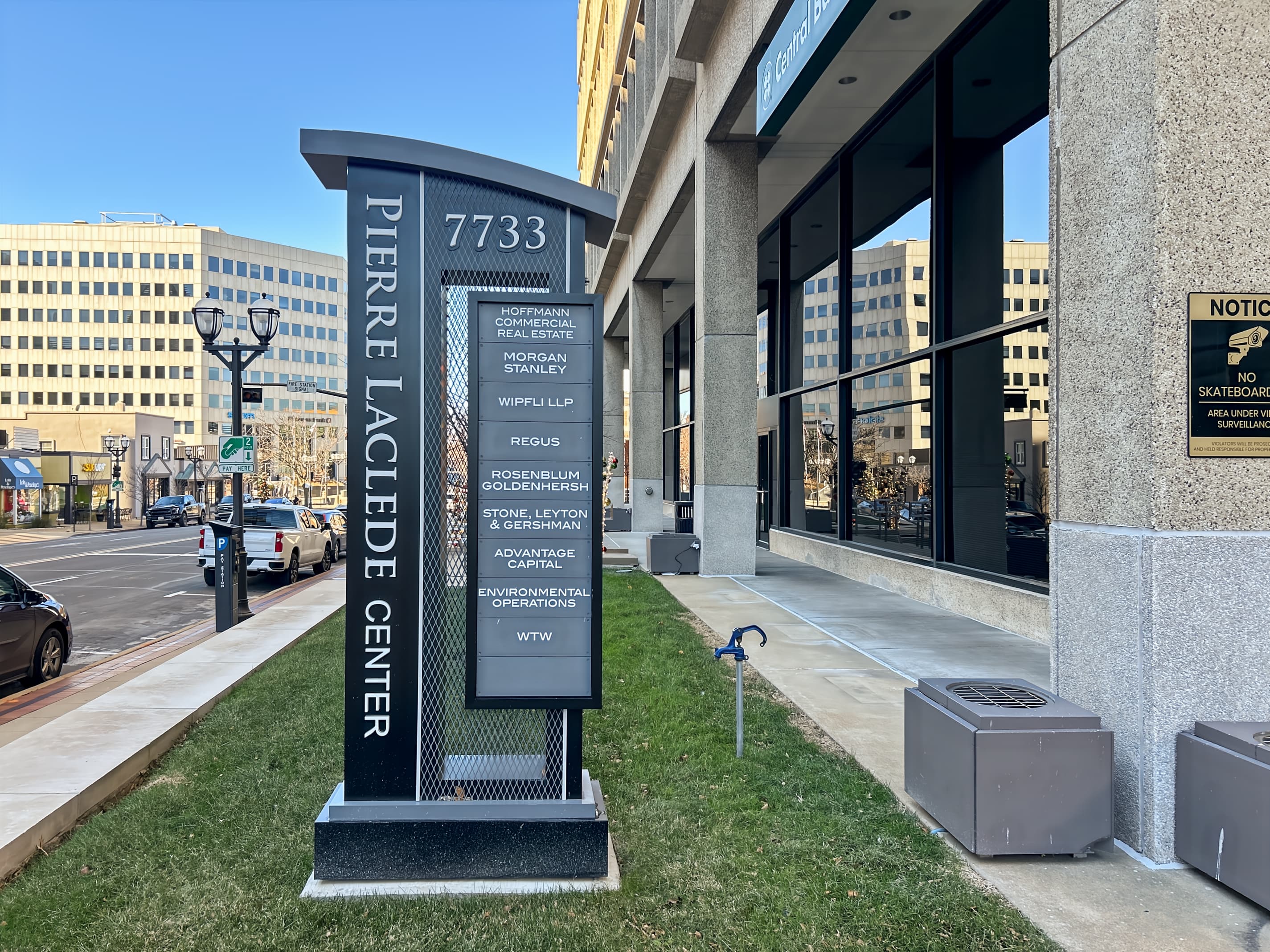 MO, St. Louis - Clayton - Pierre Laclede image 4