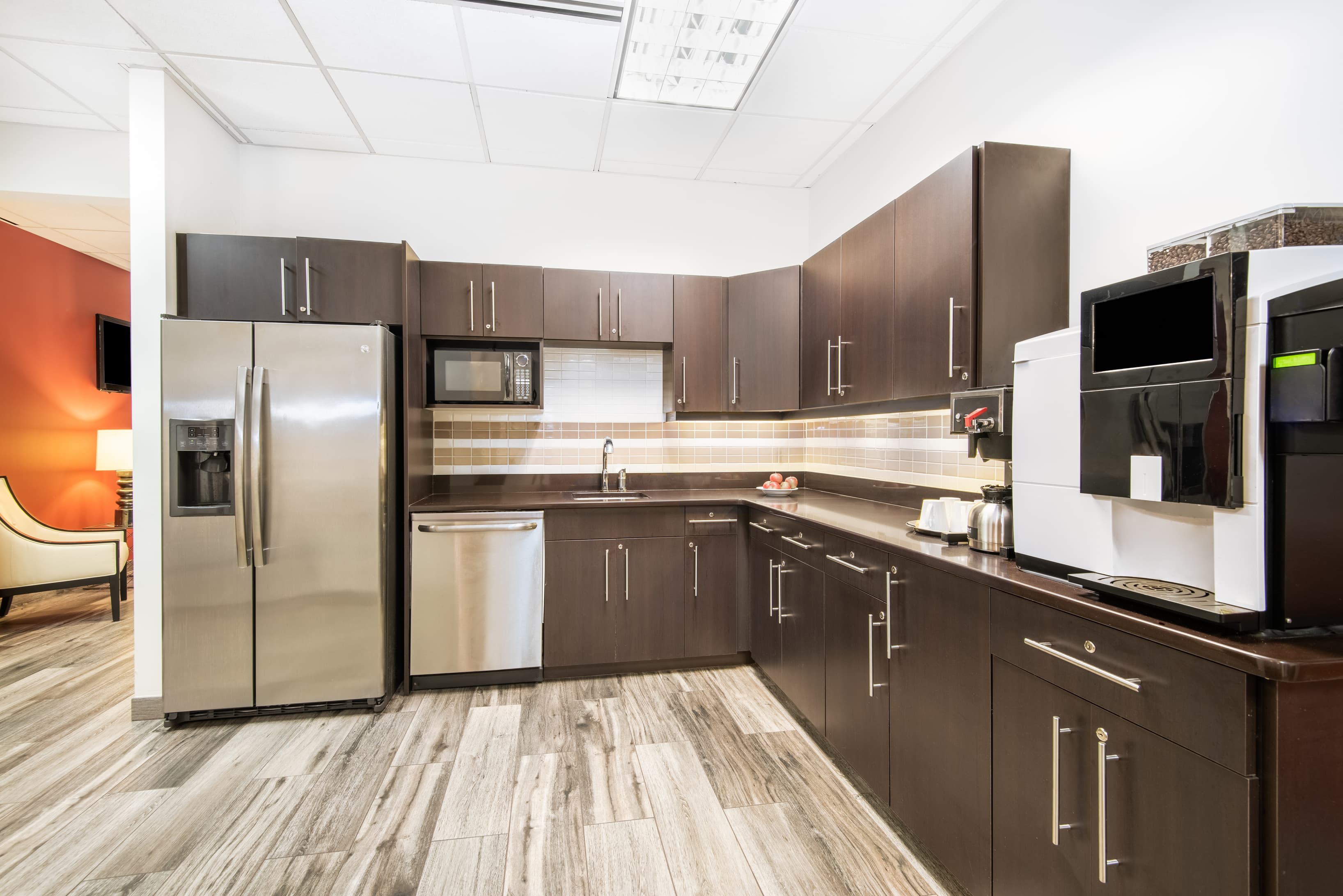 MA, Quincy – Braintree Quincy Center image 4