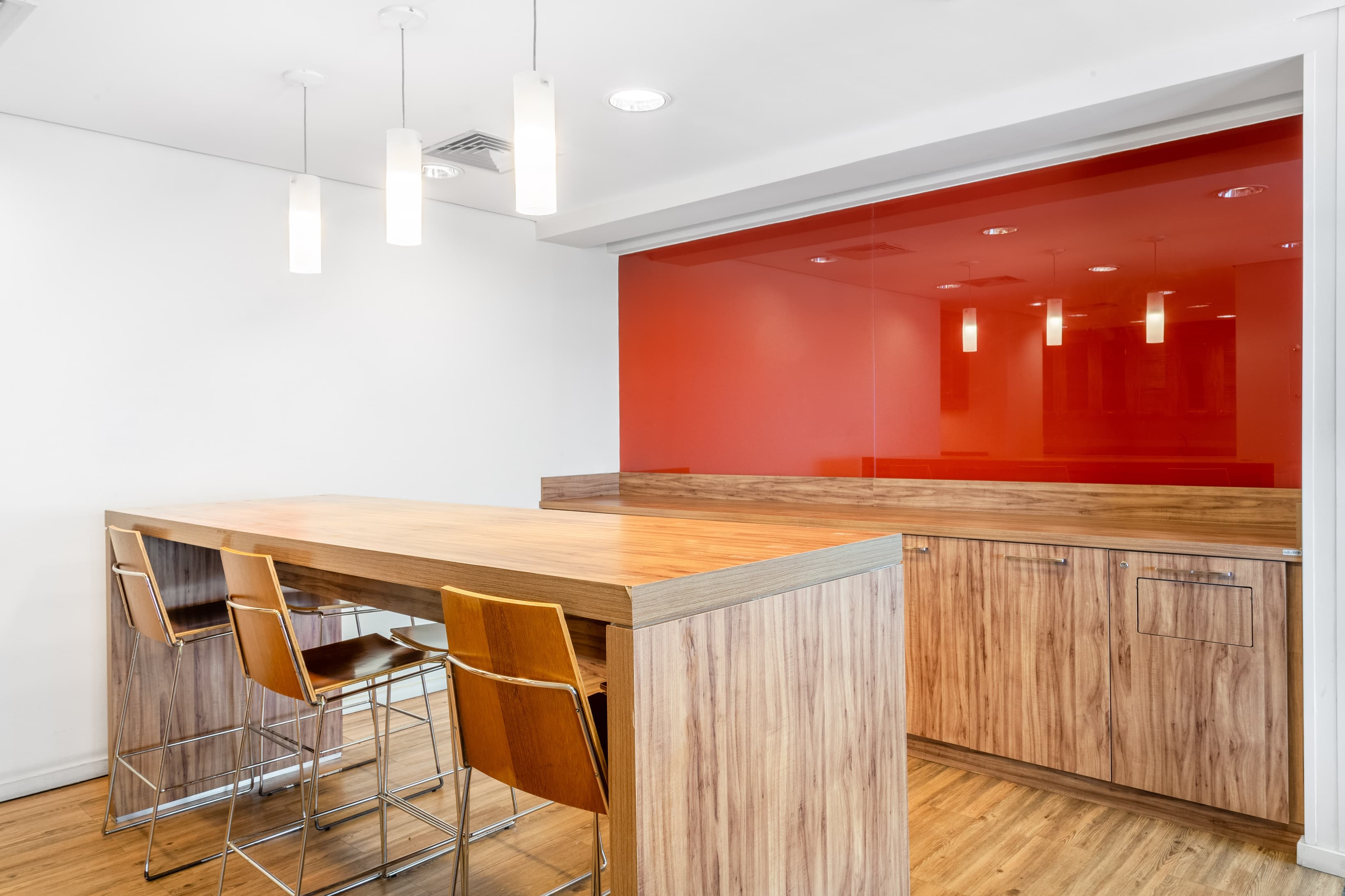 SALVADOR, Mundo Plaza – Tancredo Neves image 4