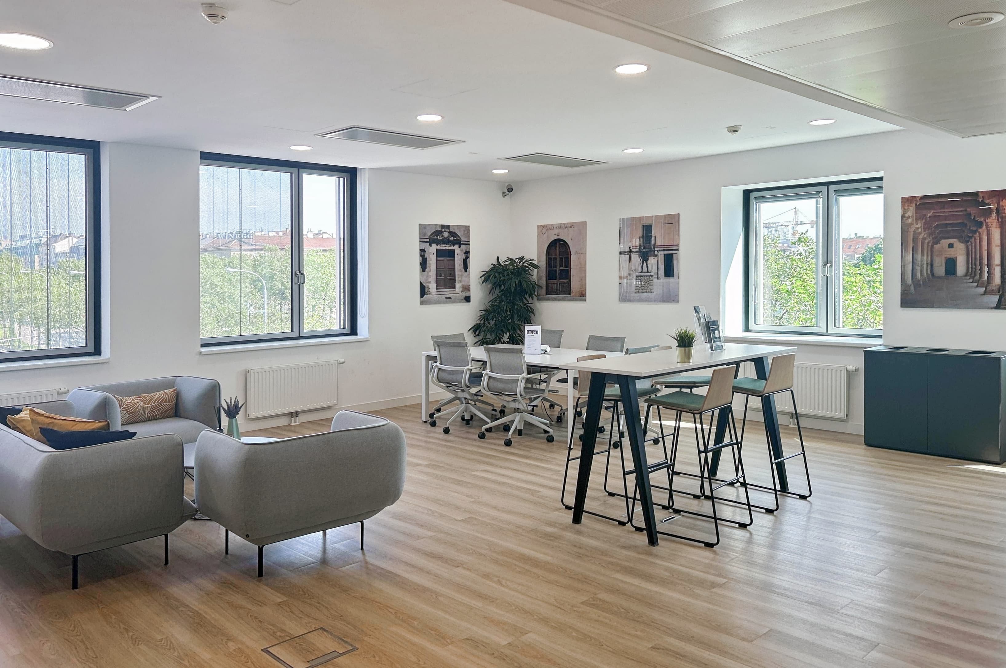 VIENNA, Westbahnhof image 3 VIENNA, Westbahnhof image 3