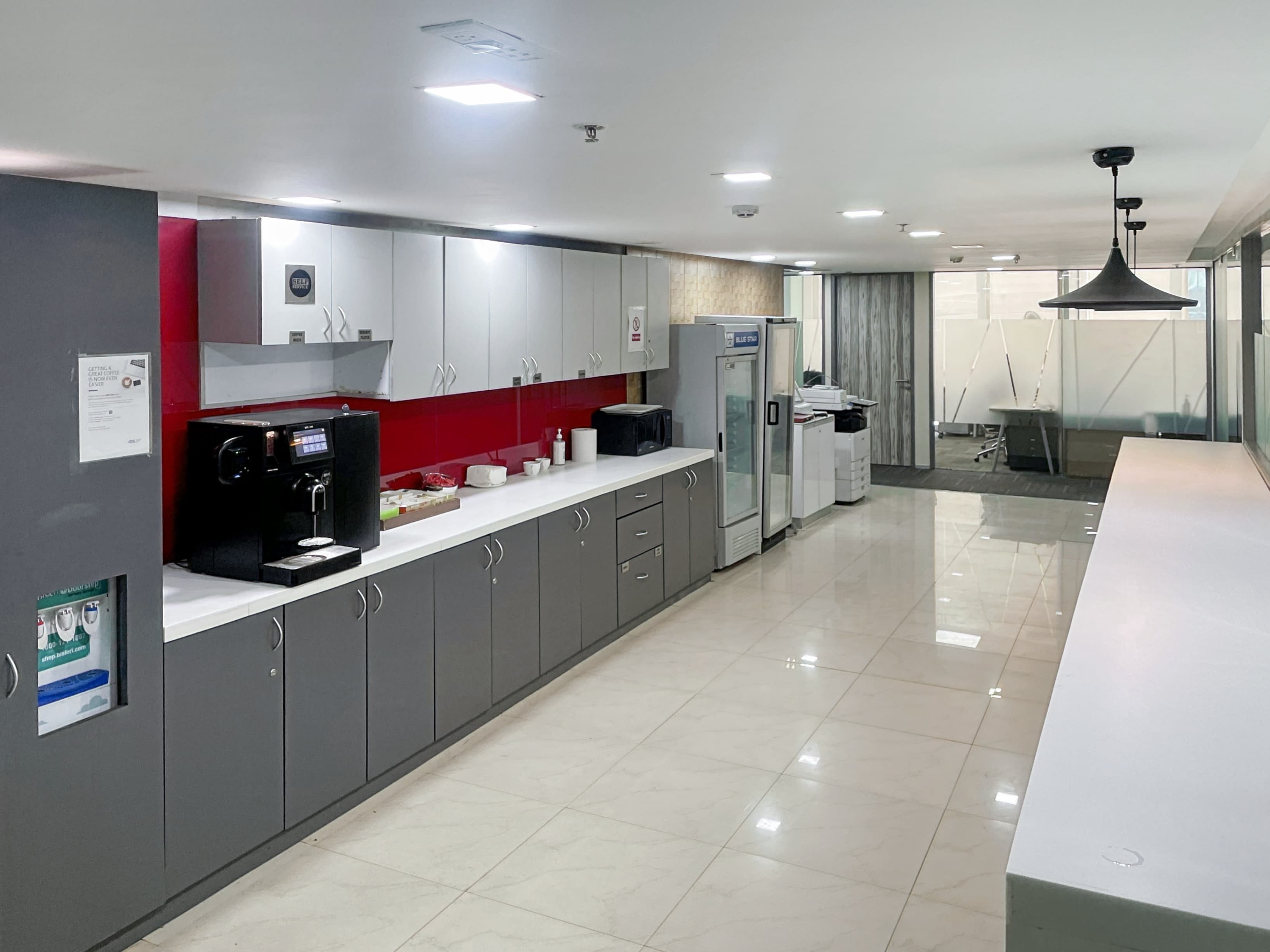 ECUADOR, Guayaquil, Mall Del Sol image 7 ECUADOR, Guayaquil, Mall Del Sol image 7