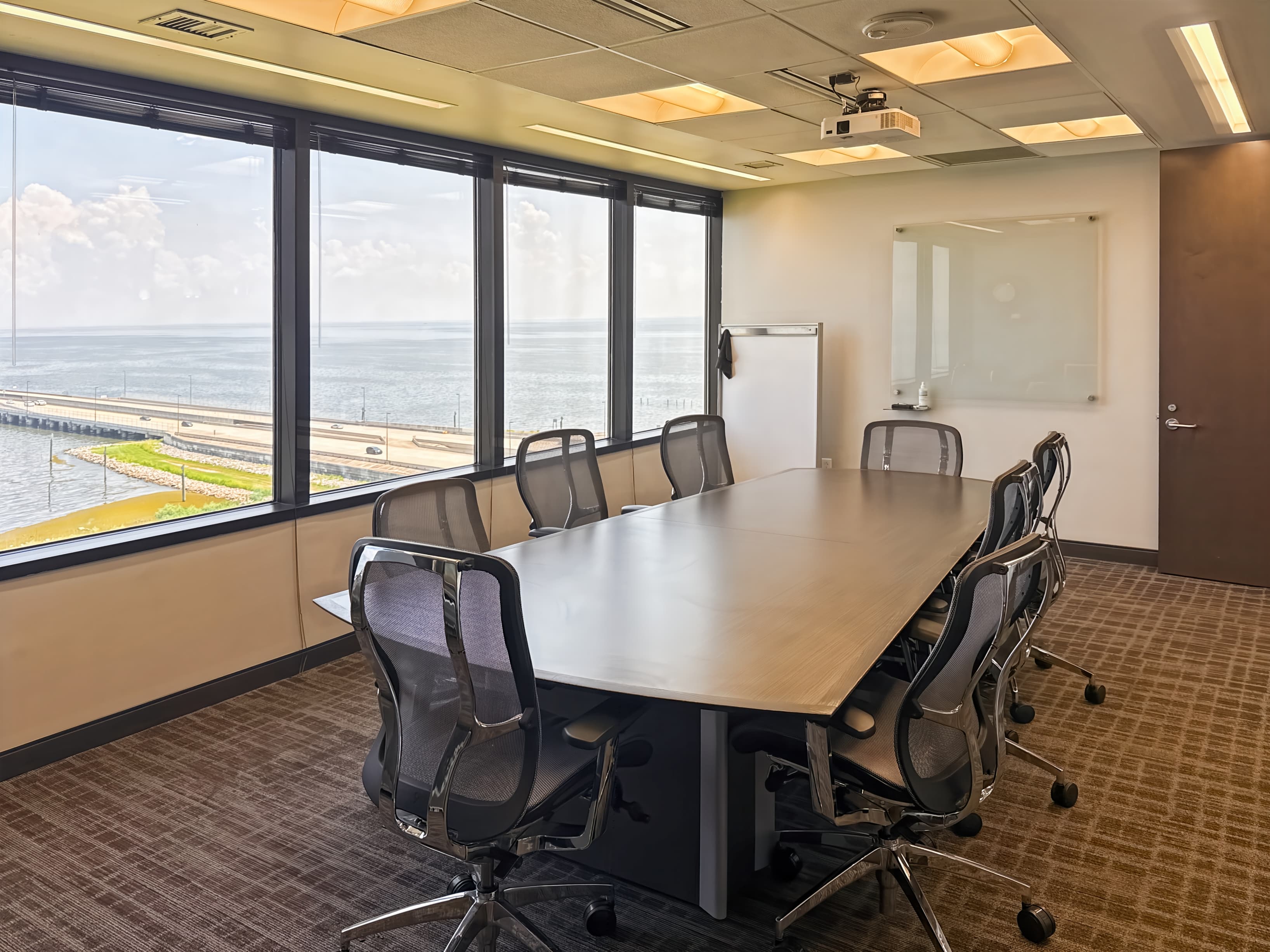 LA, New Orleans - Metairie - One Lakeway image 1 LA, New Orleans - Metairie - One Lakeway image 1