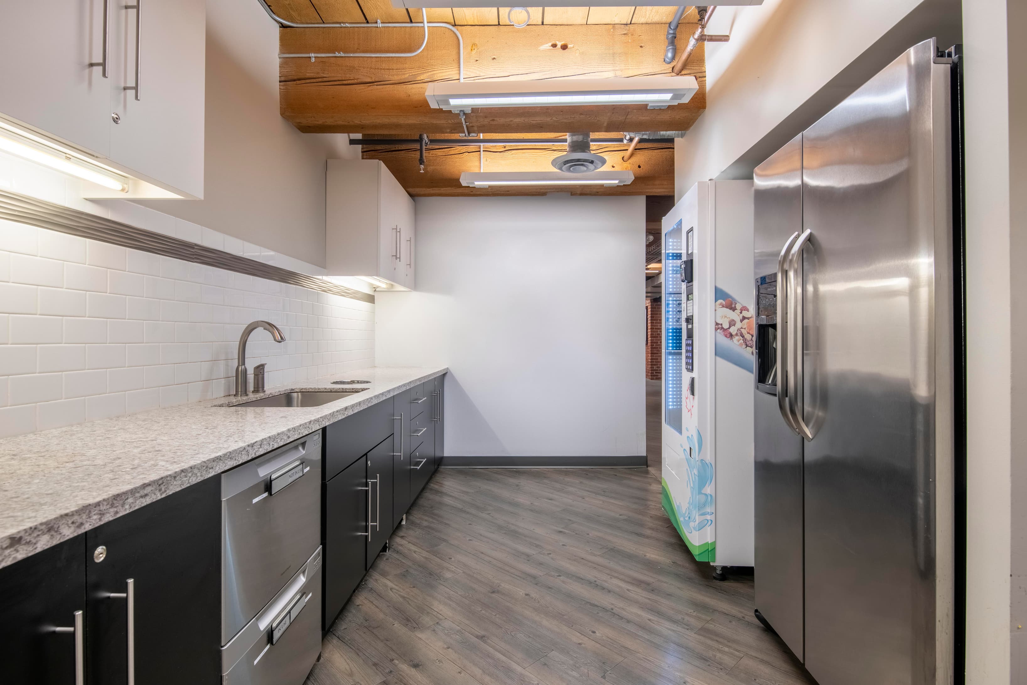 BC, Vancouver – Yaletown image 1