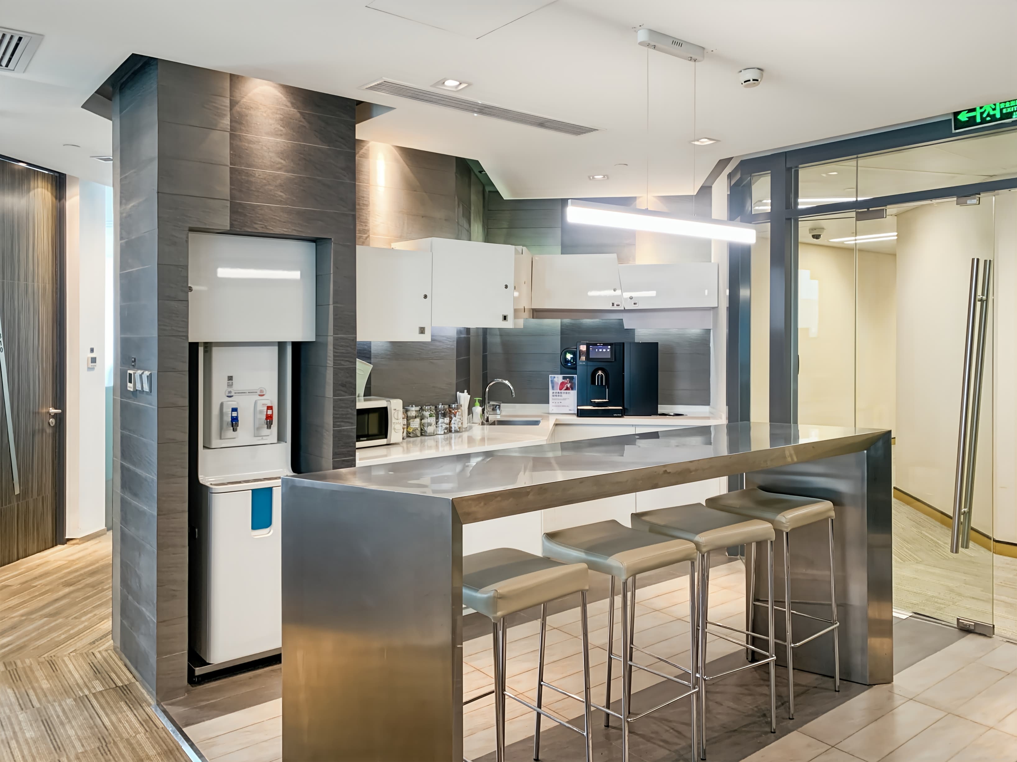 WUHAN, Wuhan Tiandi – Corporate Center 5 image 1