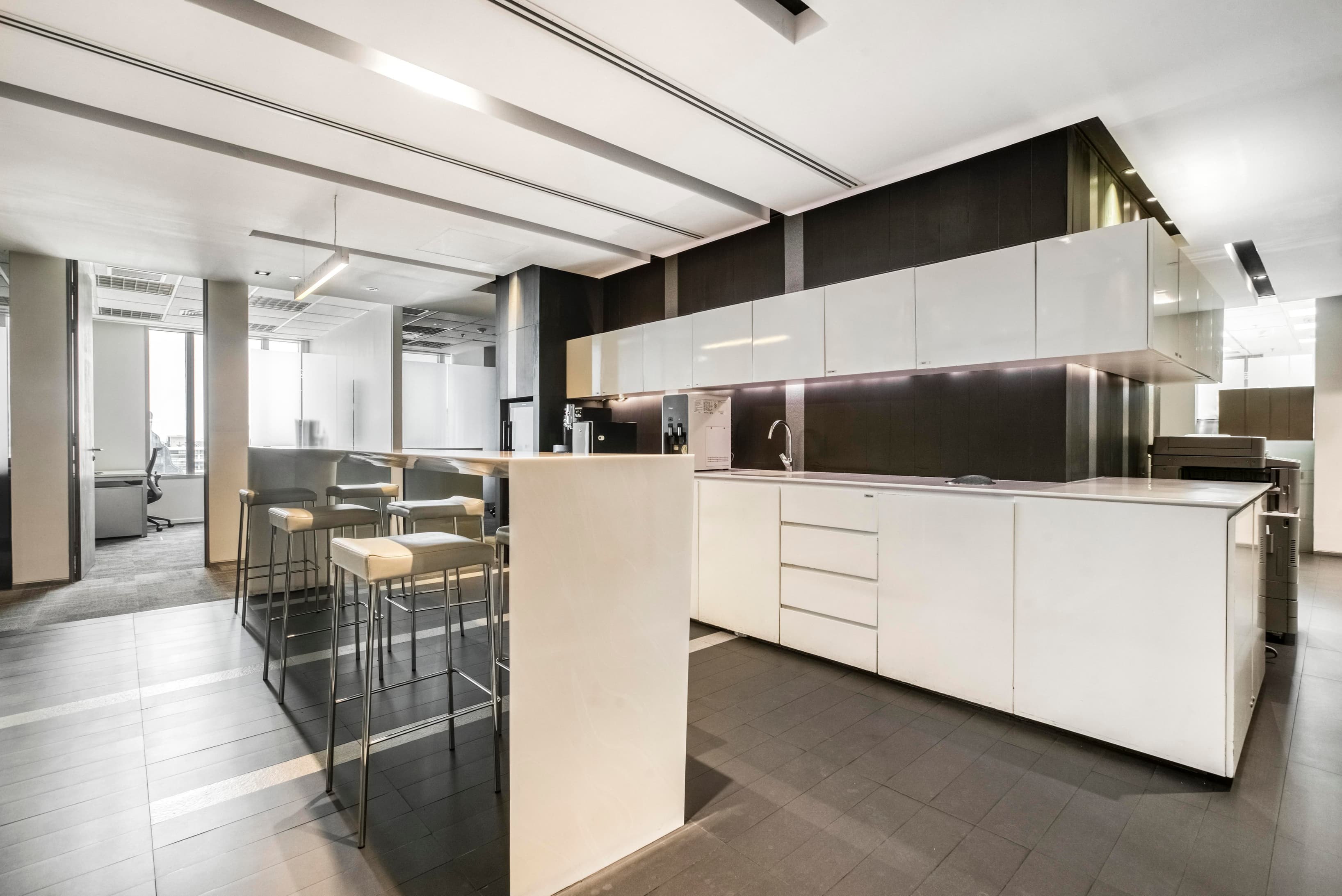 BANGKOK, Exchange Tower image 2