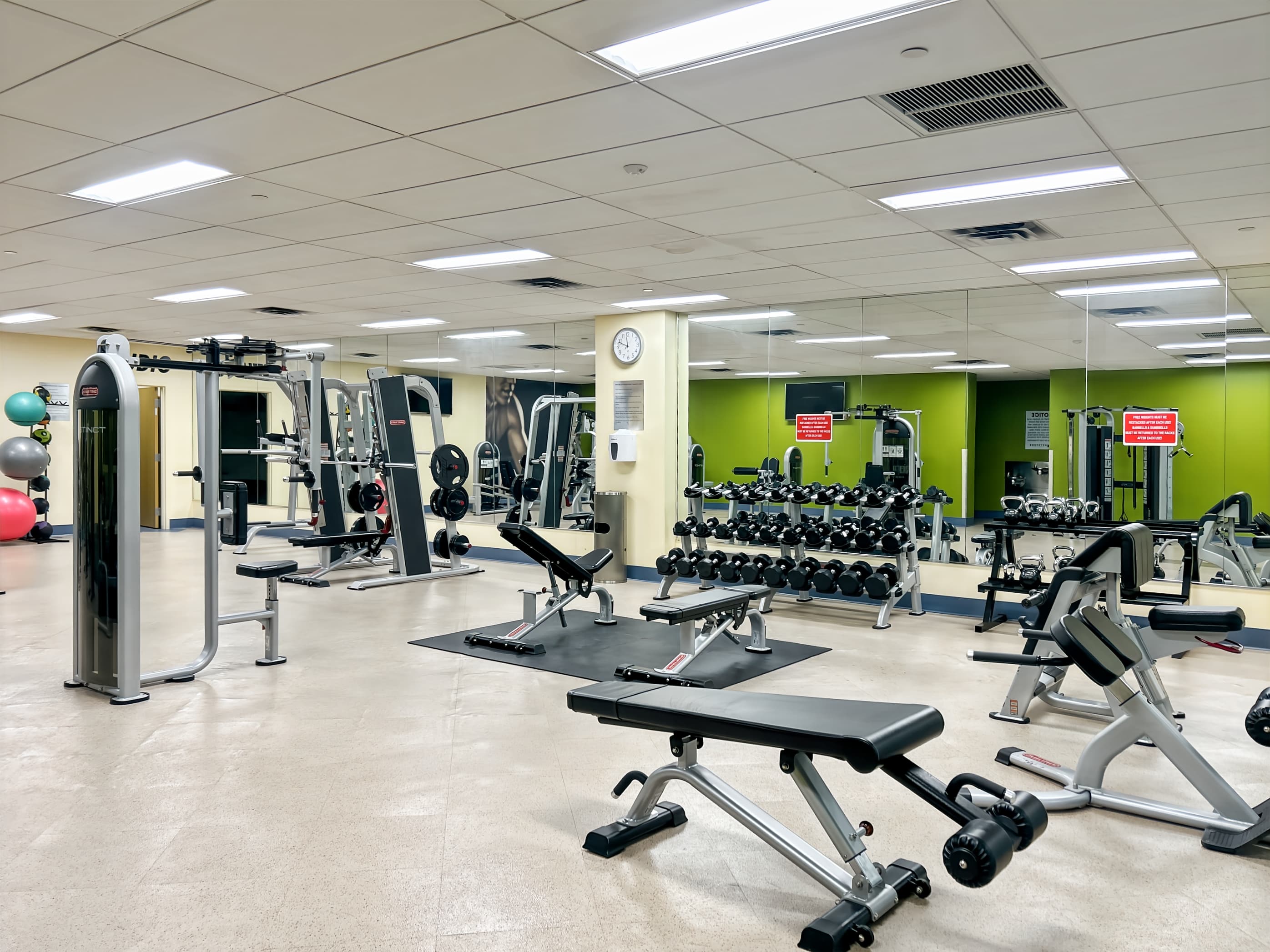 NJ, Piscataway - Knightsbridge image 5