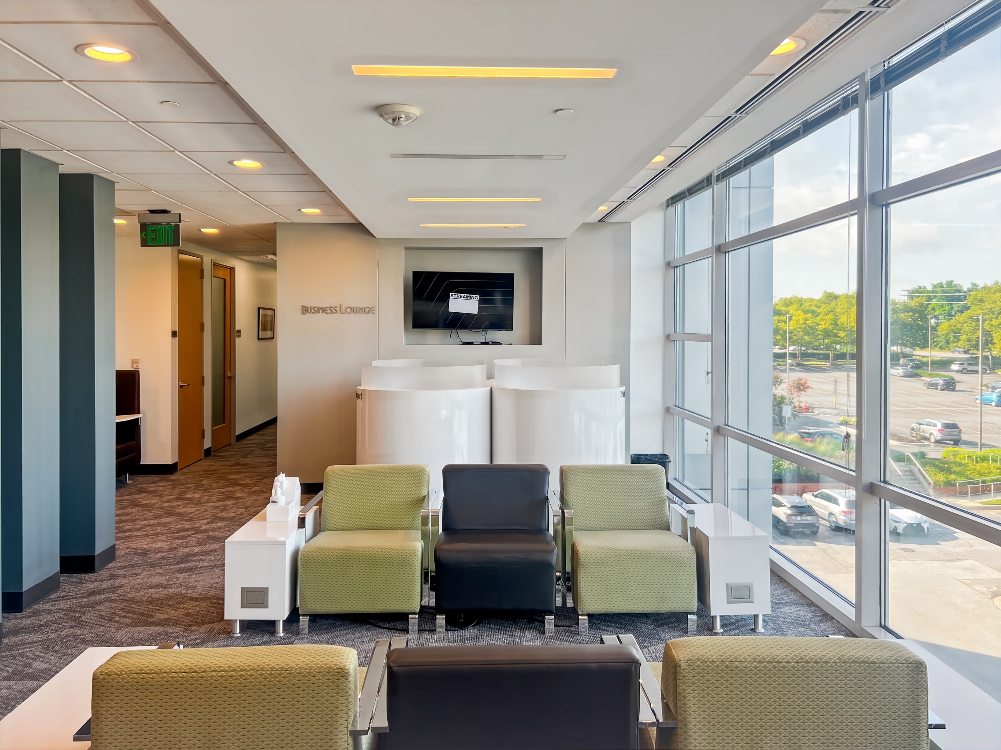 MD, Pikesville - Woodholme Center image 3 MD, Pikesville - Woodholme Center image 3