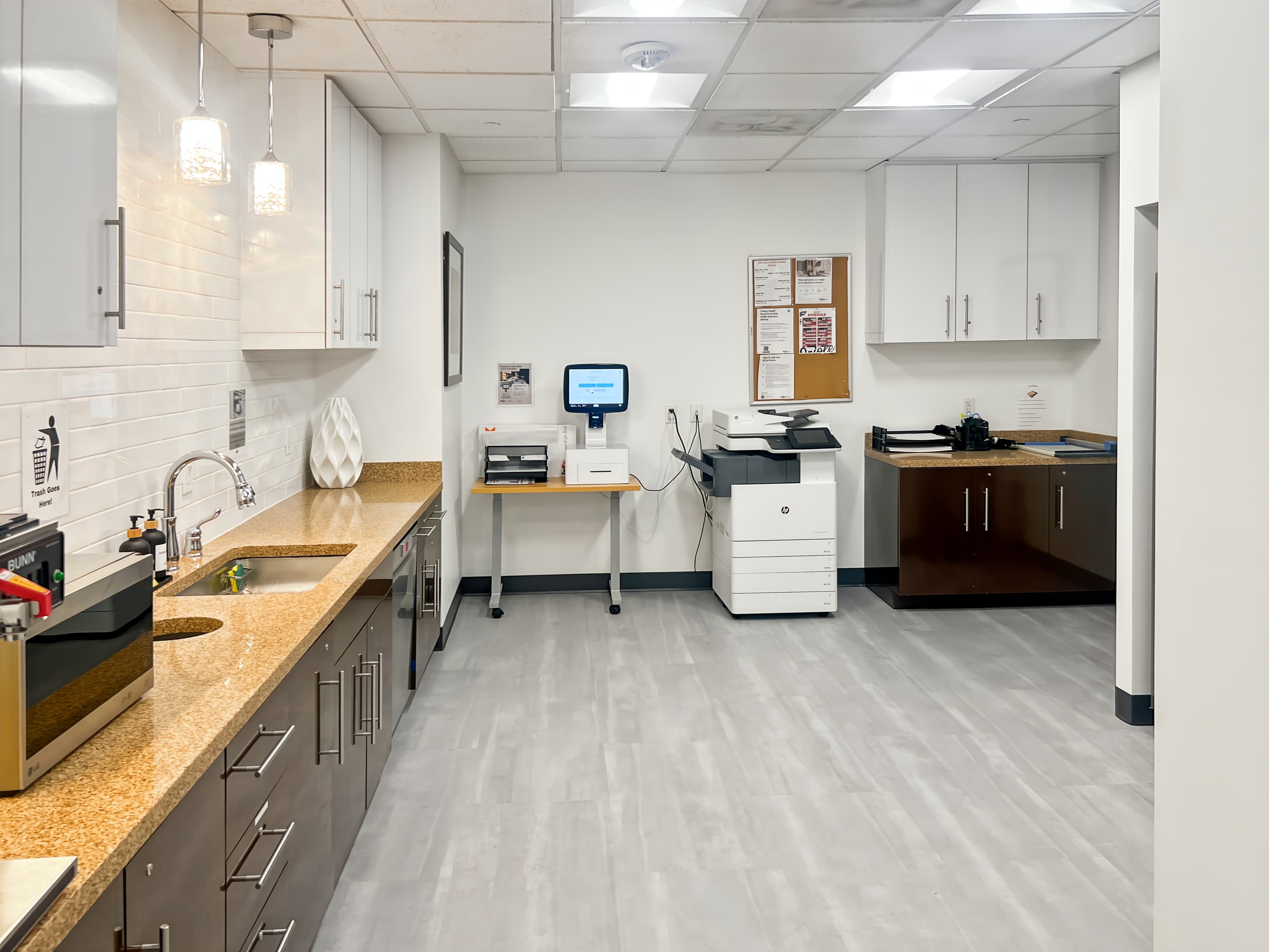 MD, Pikesville - Woodholme Center image 4 MD, Pikesville - Woodholme Center image 4