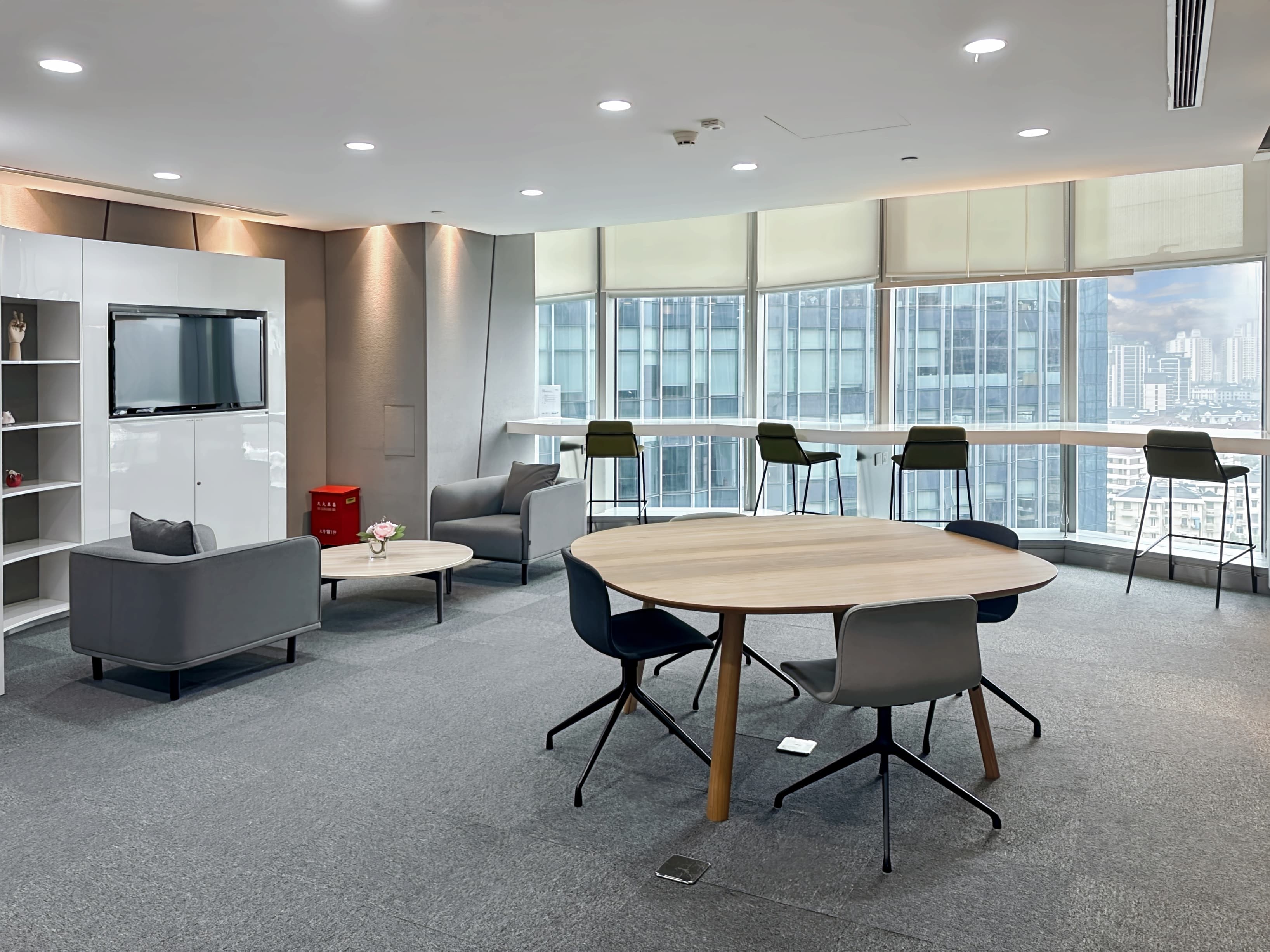 SHANGHAI, Central Towers image 3 SHANGHAI, Central Towers image 3