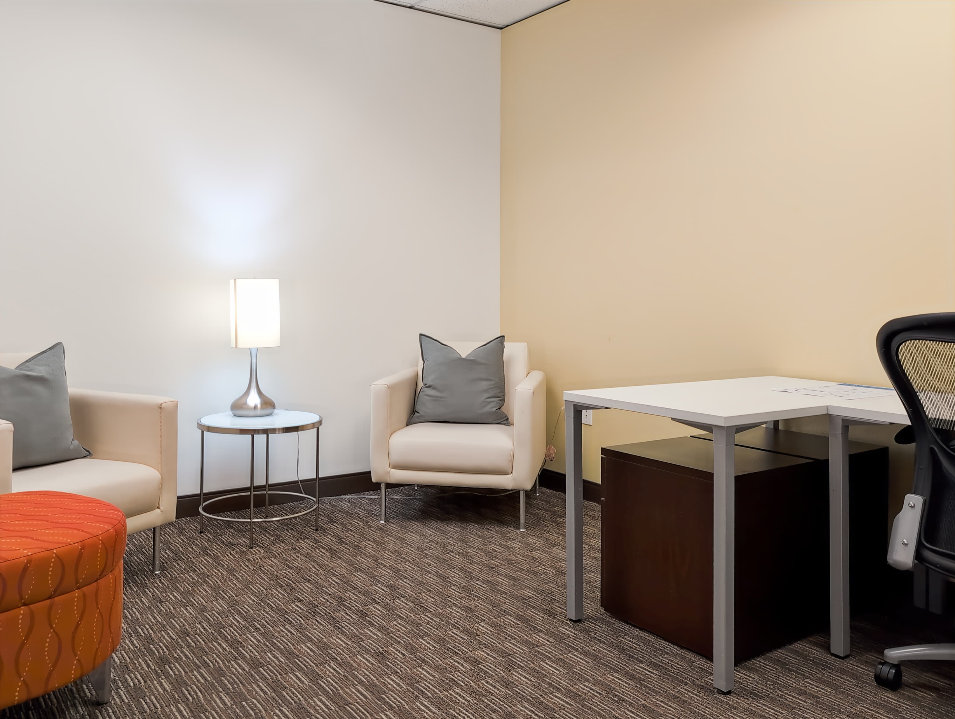 WA, Mountlake Terrace - Redstone Corporate Center image 3